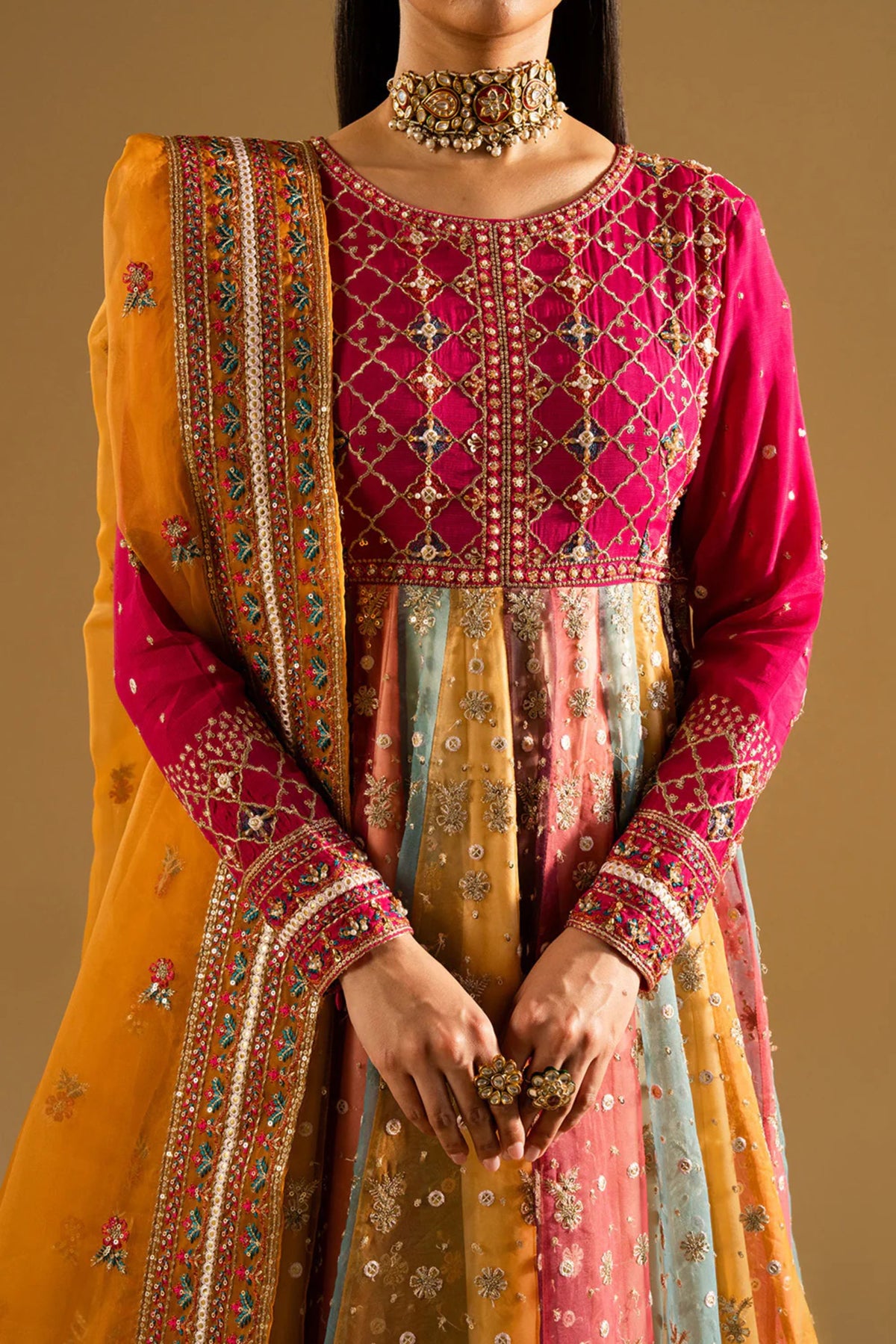 Pakistani Ladies Wedding Outfits For Sangeet Night