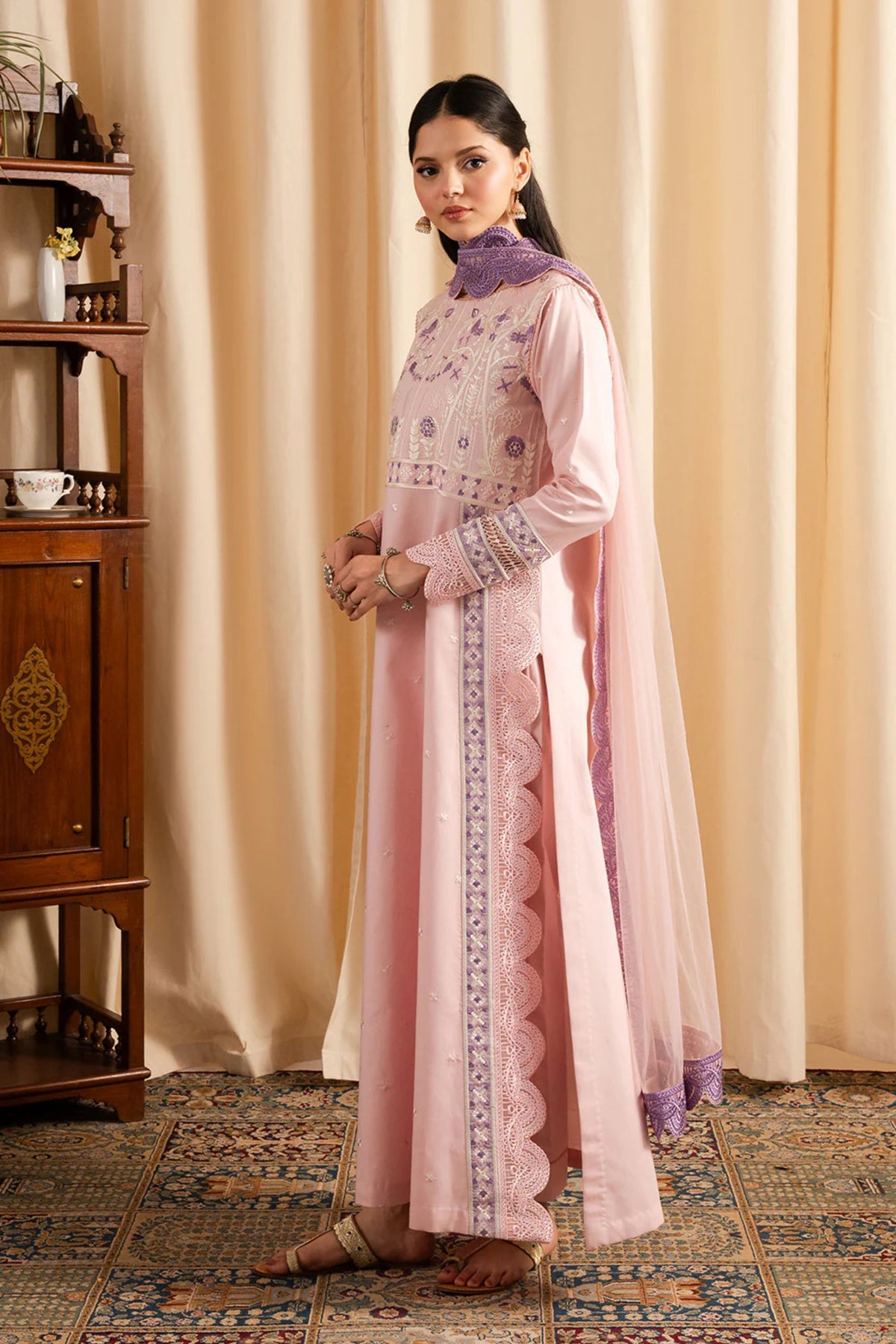 Pakistani Formal Attire For Women