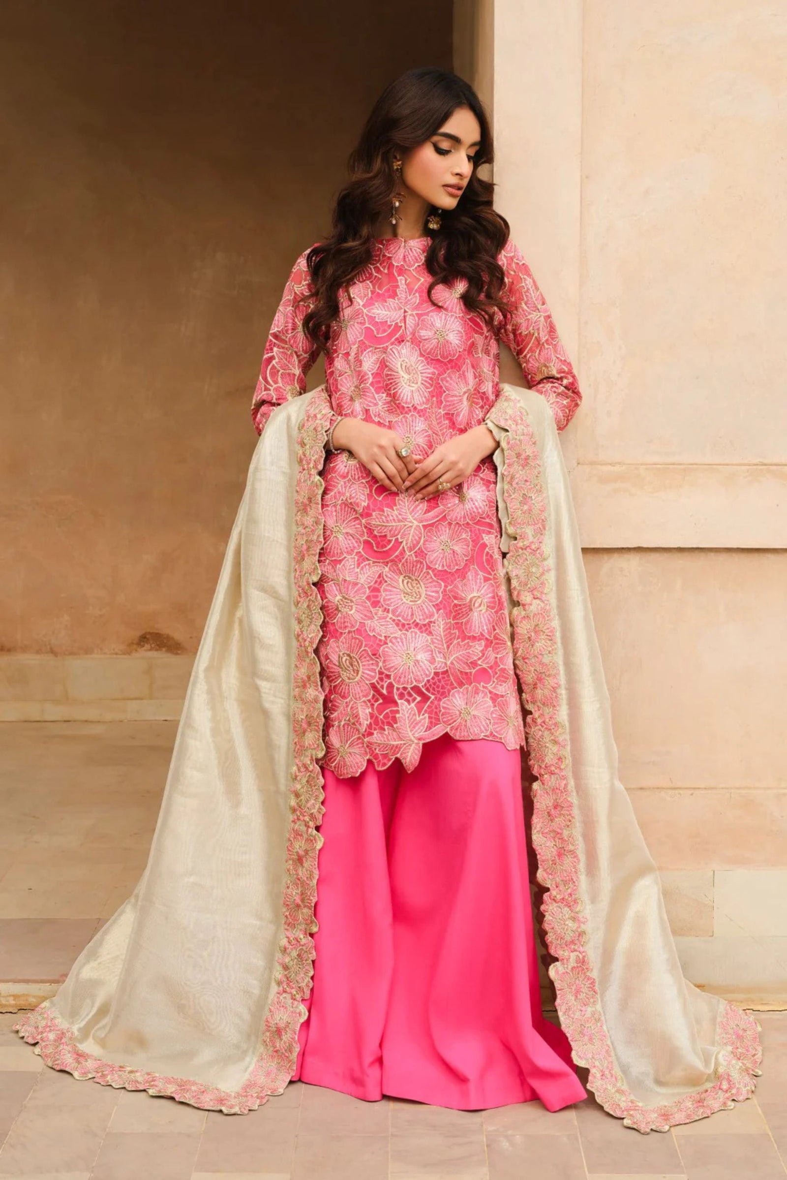 Traditional Pakistani Wedding Outfits