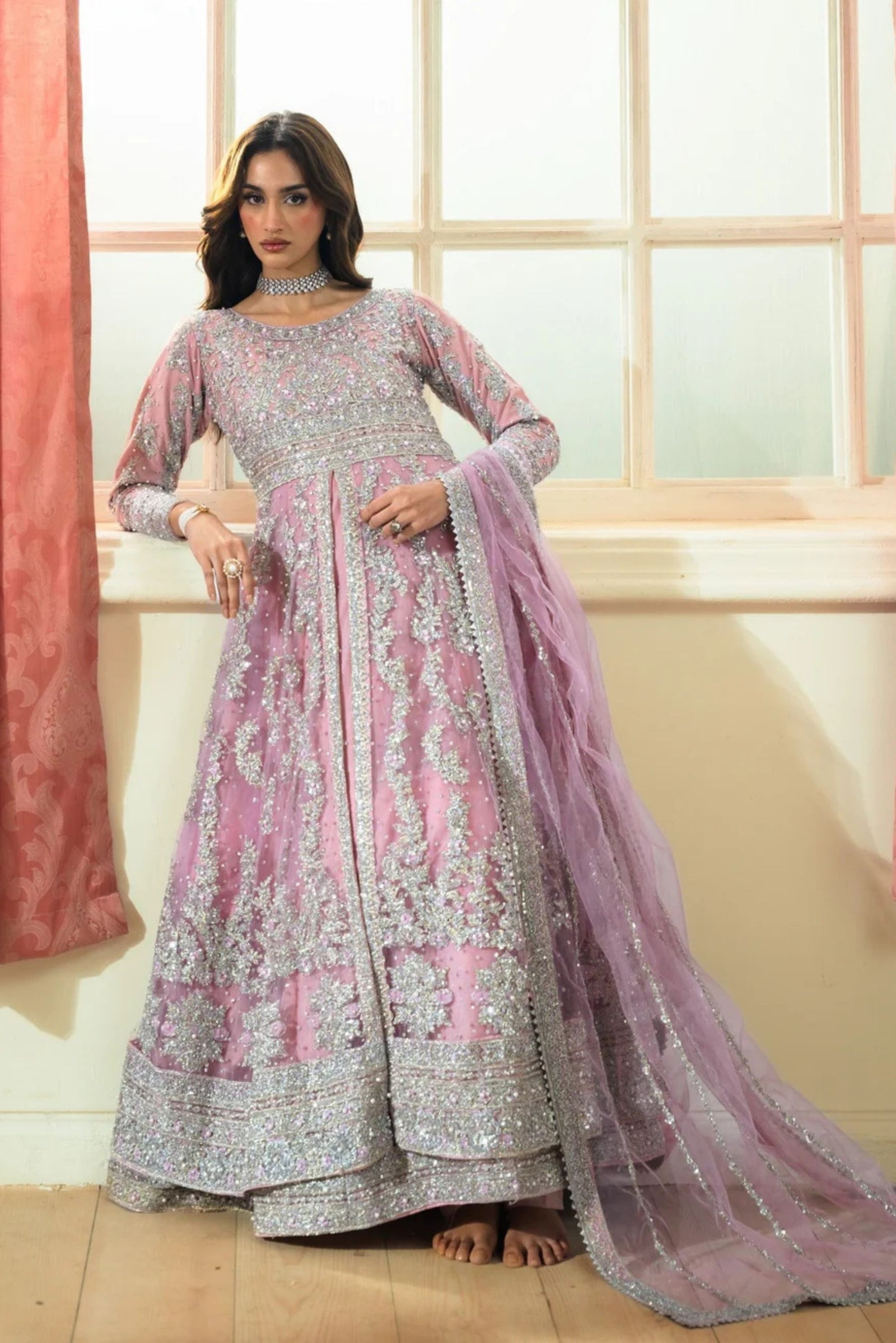 Pakistani Ladies Wedding Outfits