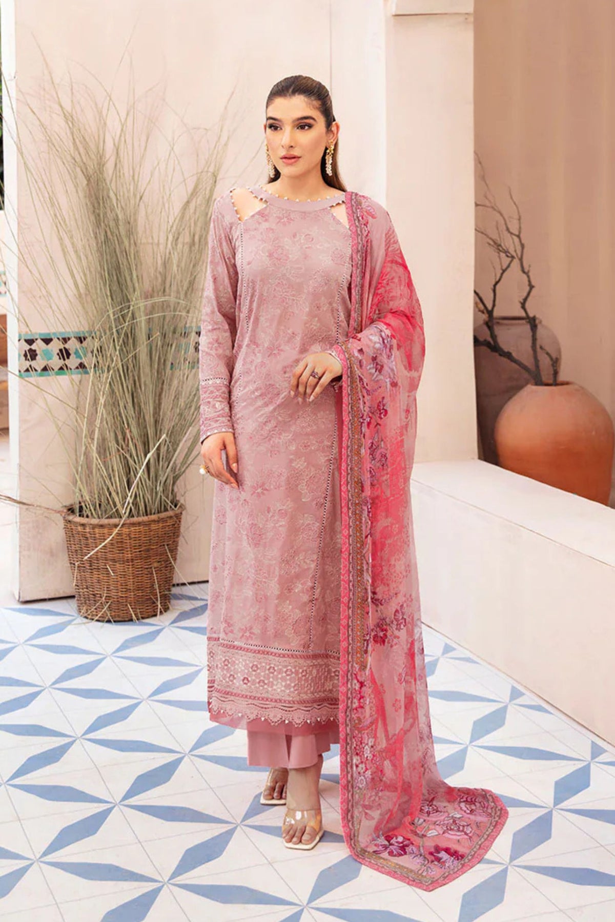 Pakistani Semi Formal Salwar Kameez