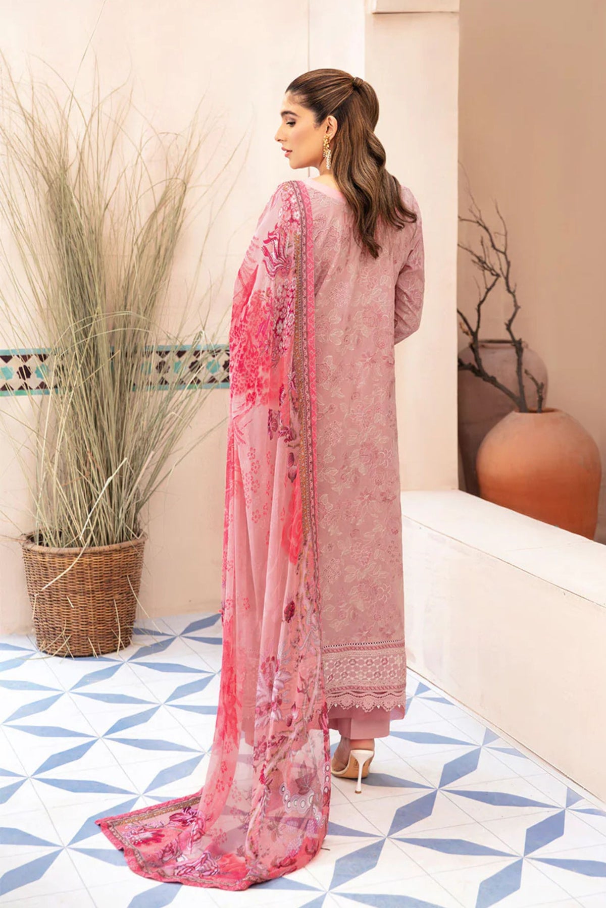 Pakistani Semi Formal Salwar Kameez