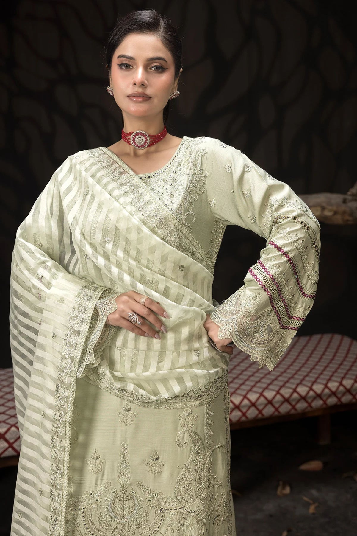 Formal Suits For Pakistani Wedding Function  
