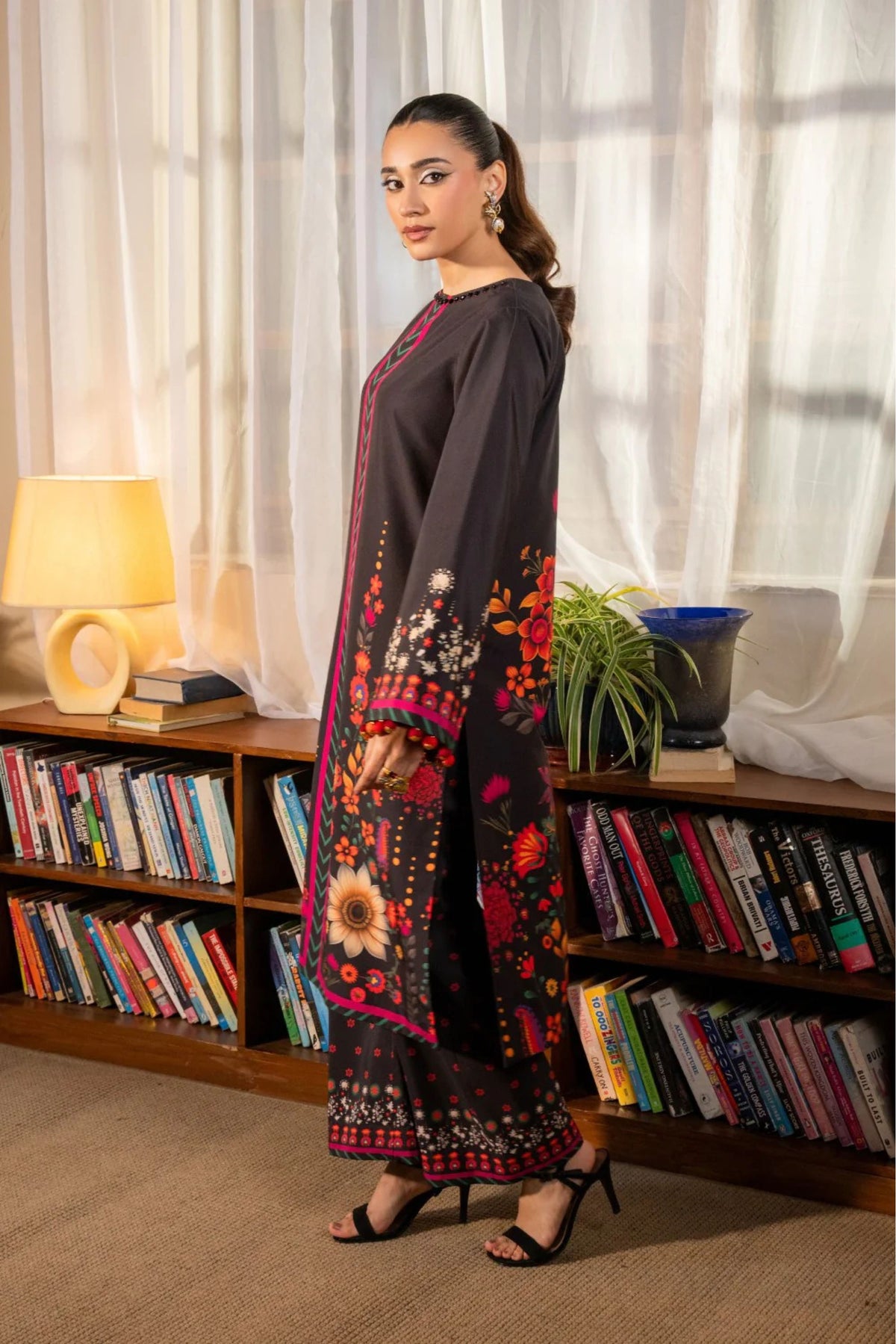 Pakistani Formal Wears For Women