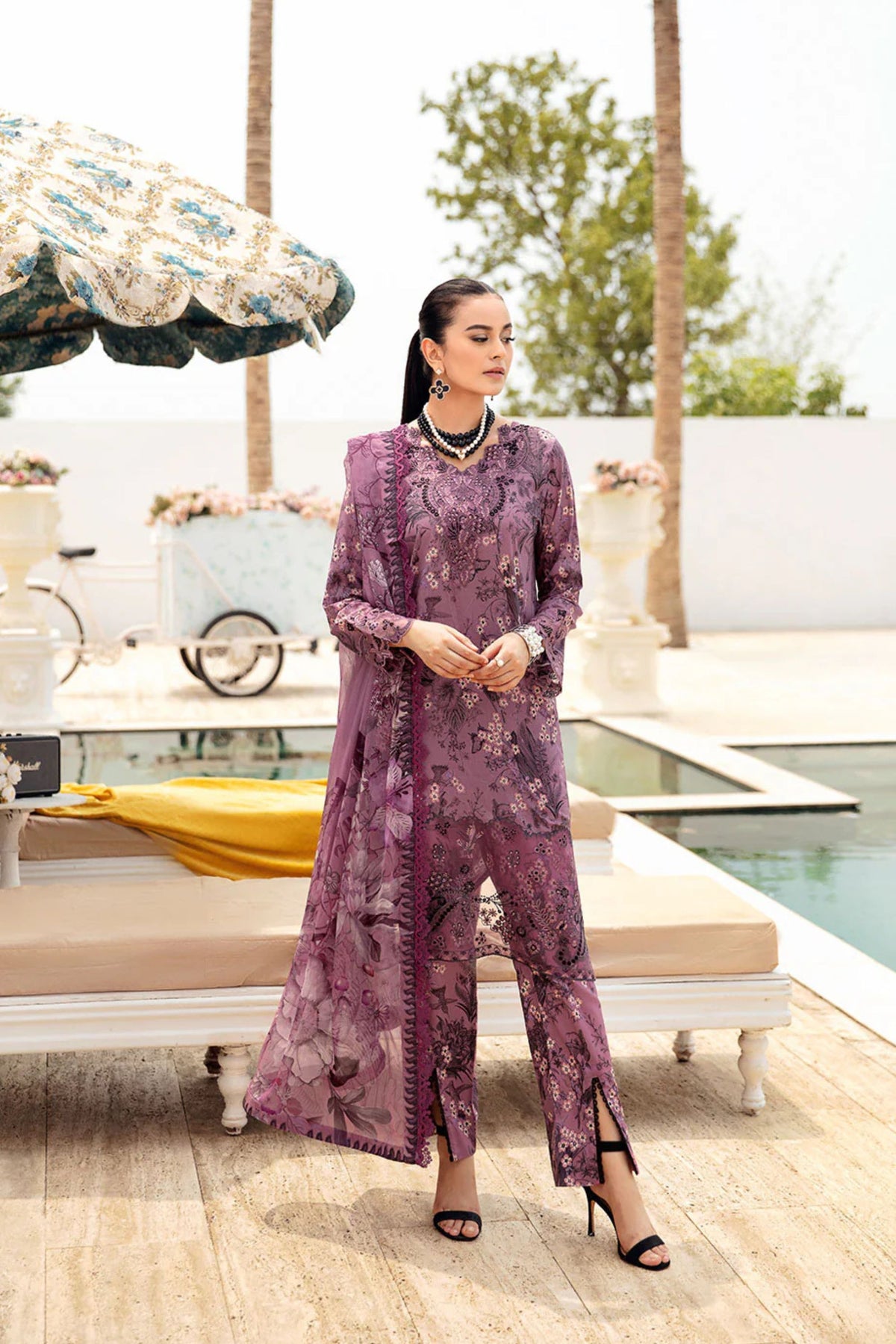 Pakistani lawn suits for summers