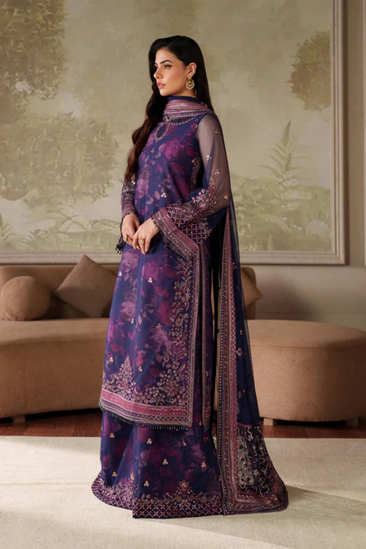 Modern Pakistani Wedding Outfits 