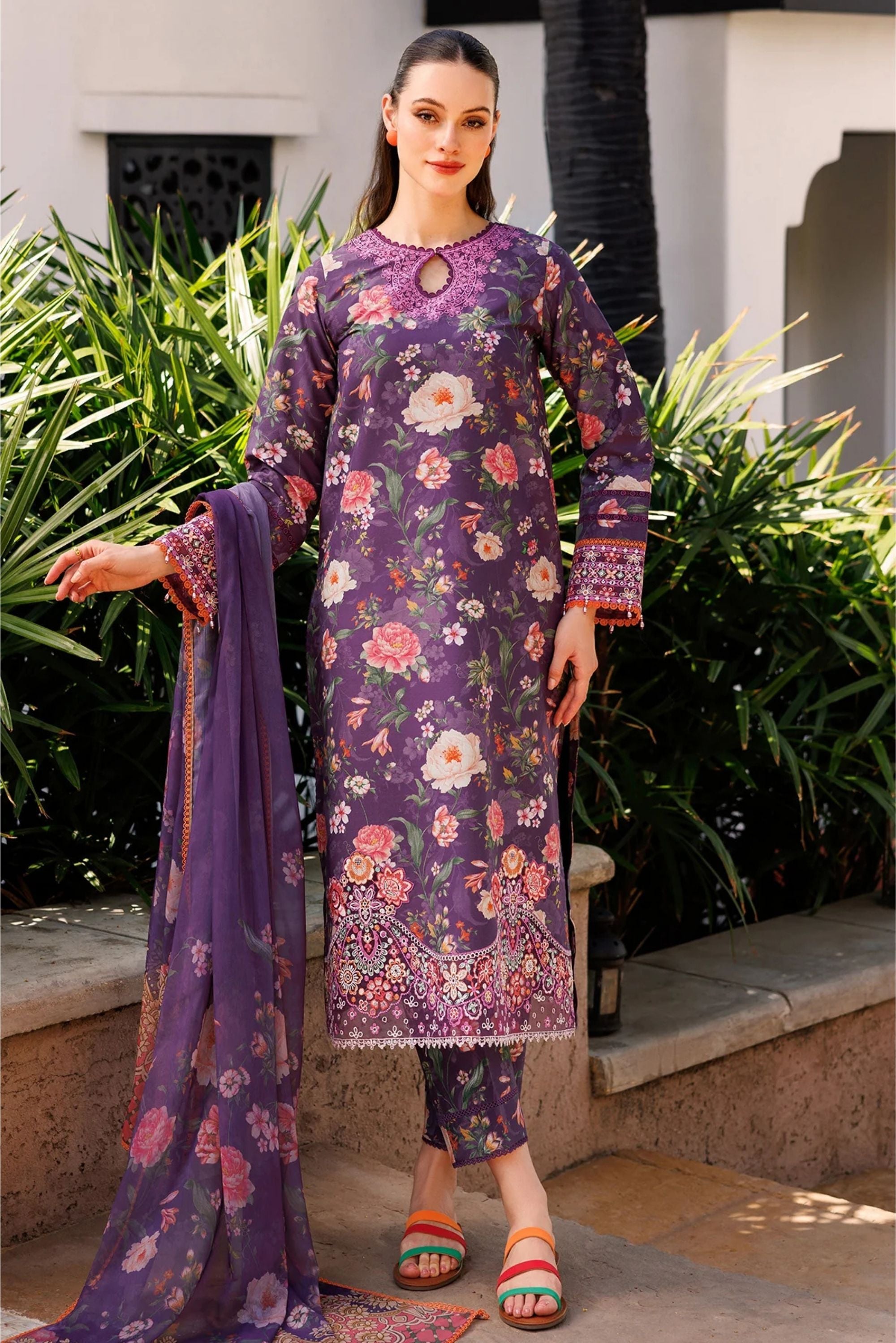Pakistani Lawn Suits Online