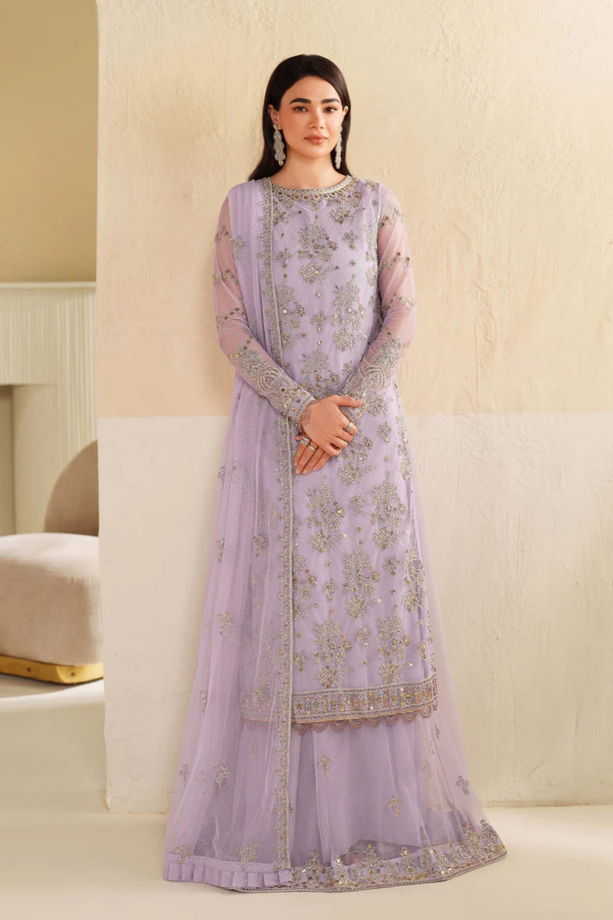 Modern Pakistani Wedding Outfits 