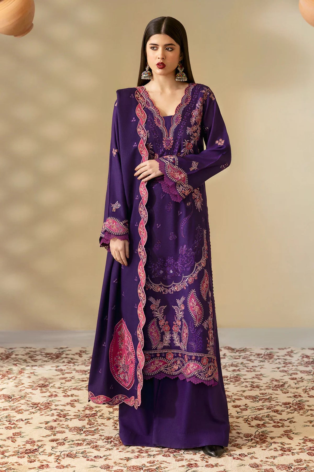Pakistani Ladies Formal Wear Outfits