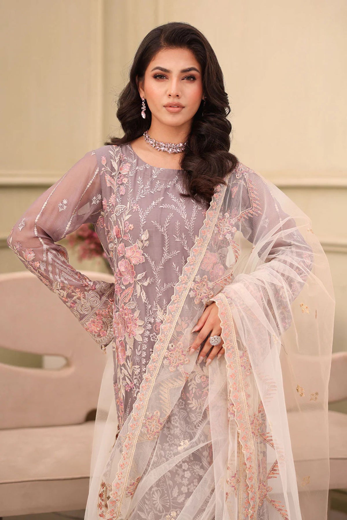 Traditional Pakistani Wedding Suits For Ladies