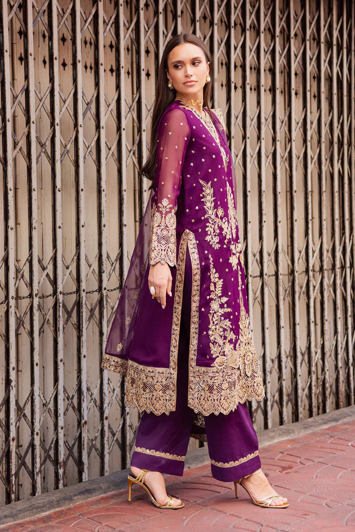 Pakistani Mehndi Night Outfit In UK