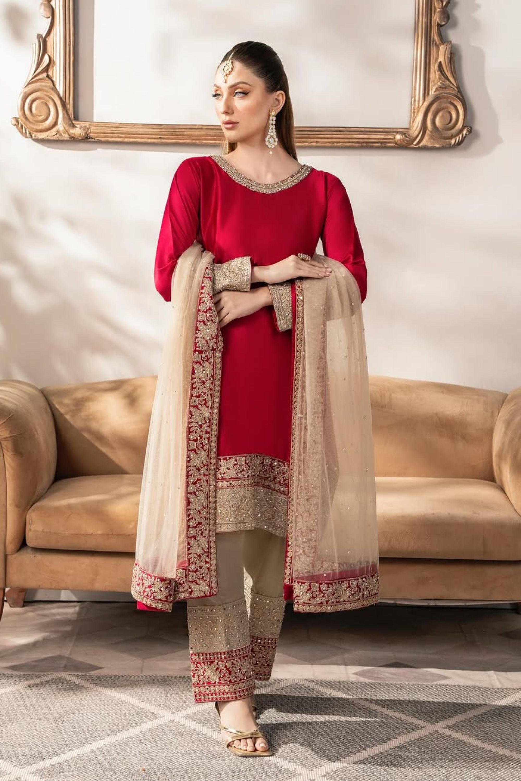 Pakistani Ladies Wedding Outfits