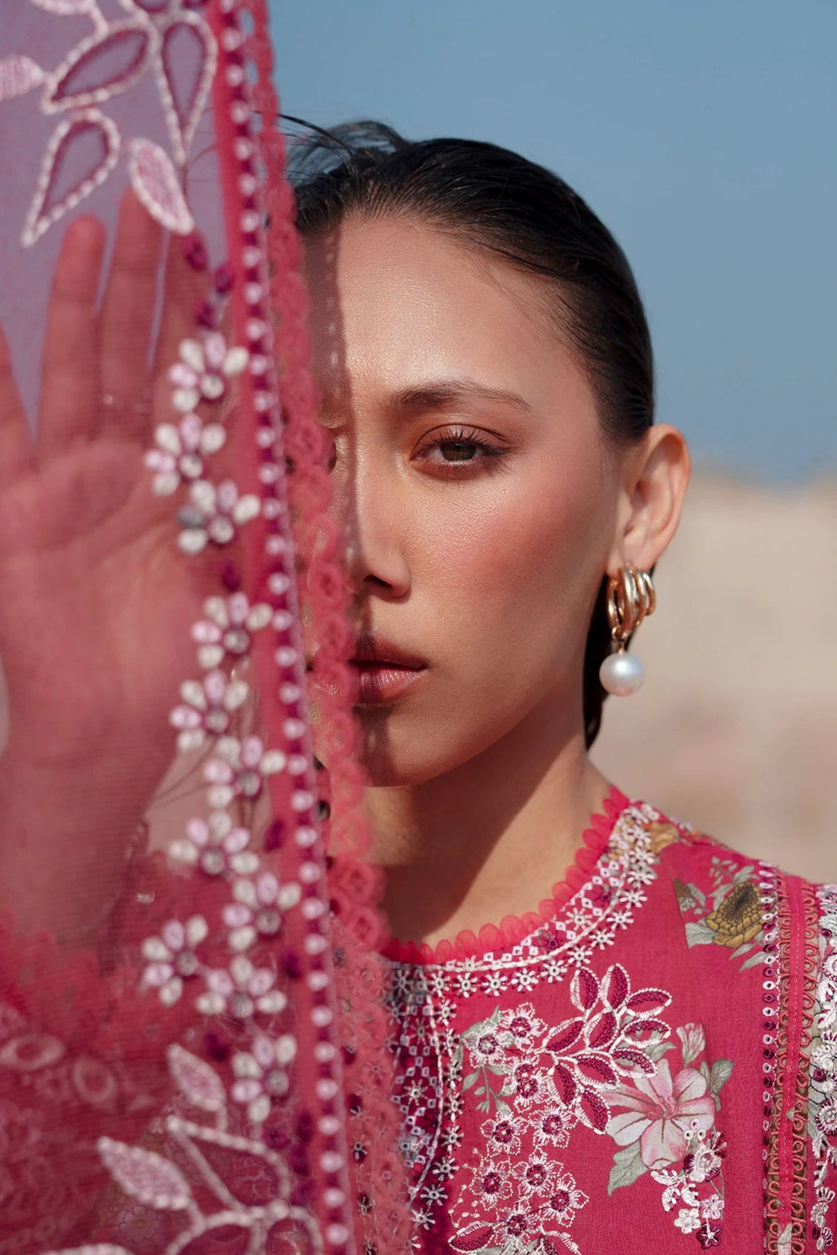  Pakistani Lawn Suits Online Sydney
