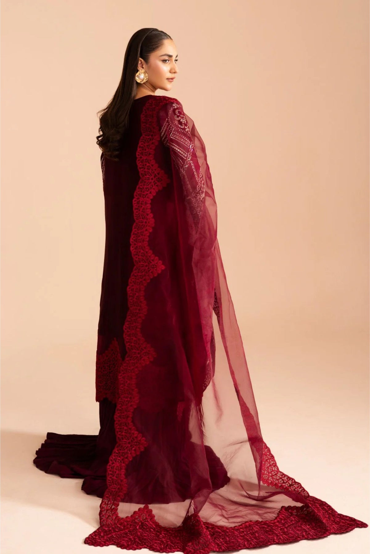 Wedding wear Pakistani outfits Online