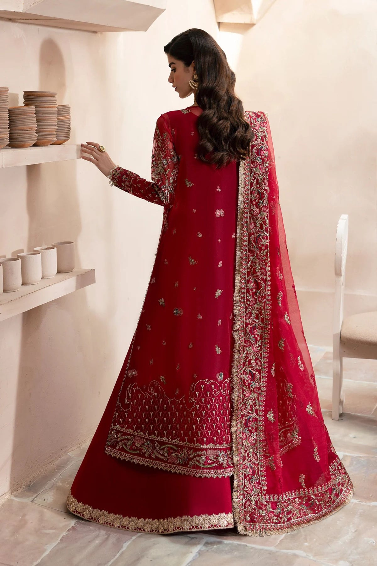 Traditional Pakistani Wedding Clothing 