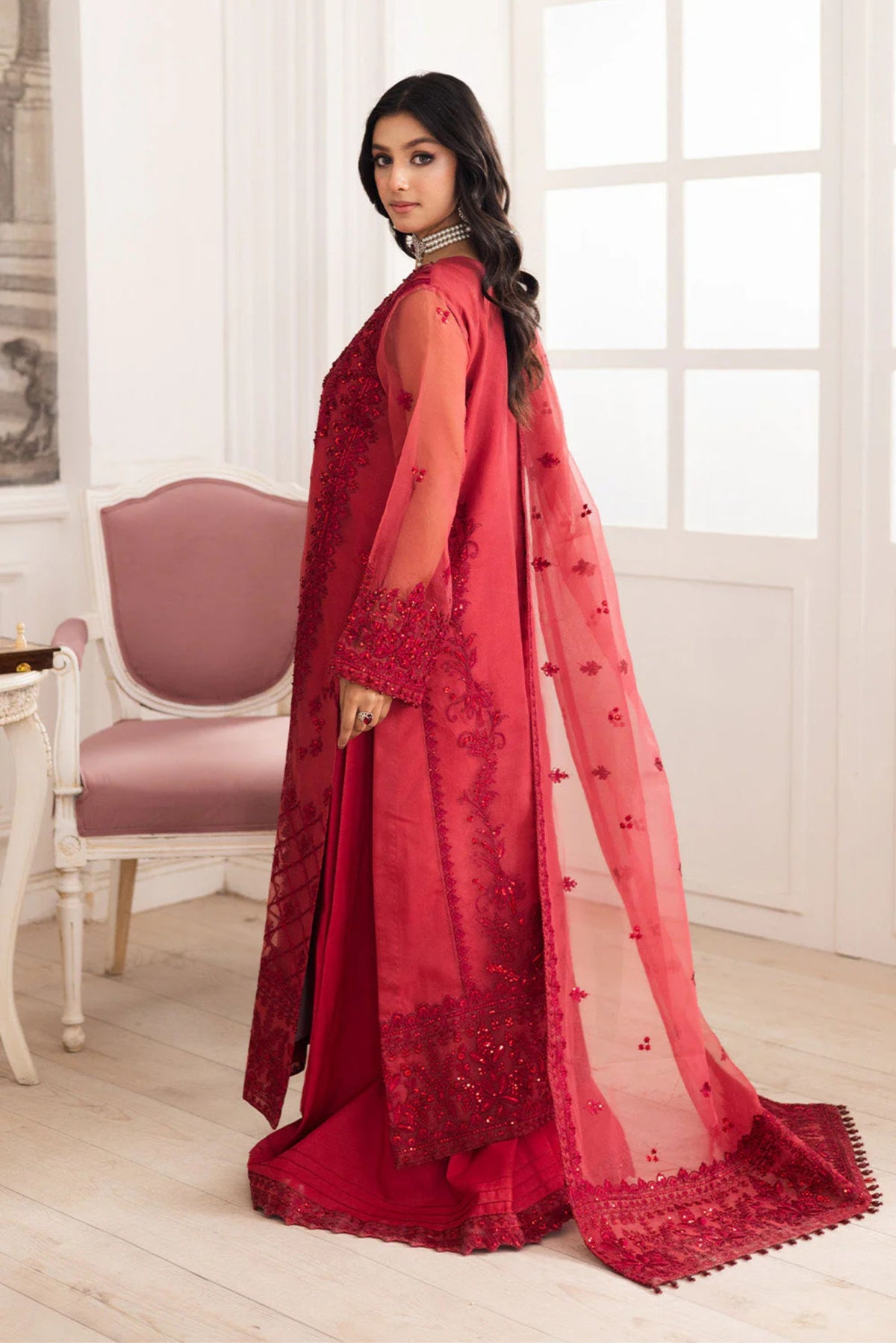 Pakistani Wedding Suits For Women In Australia