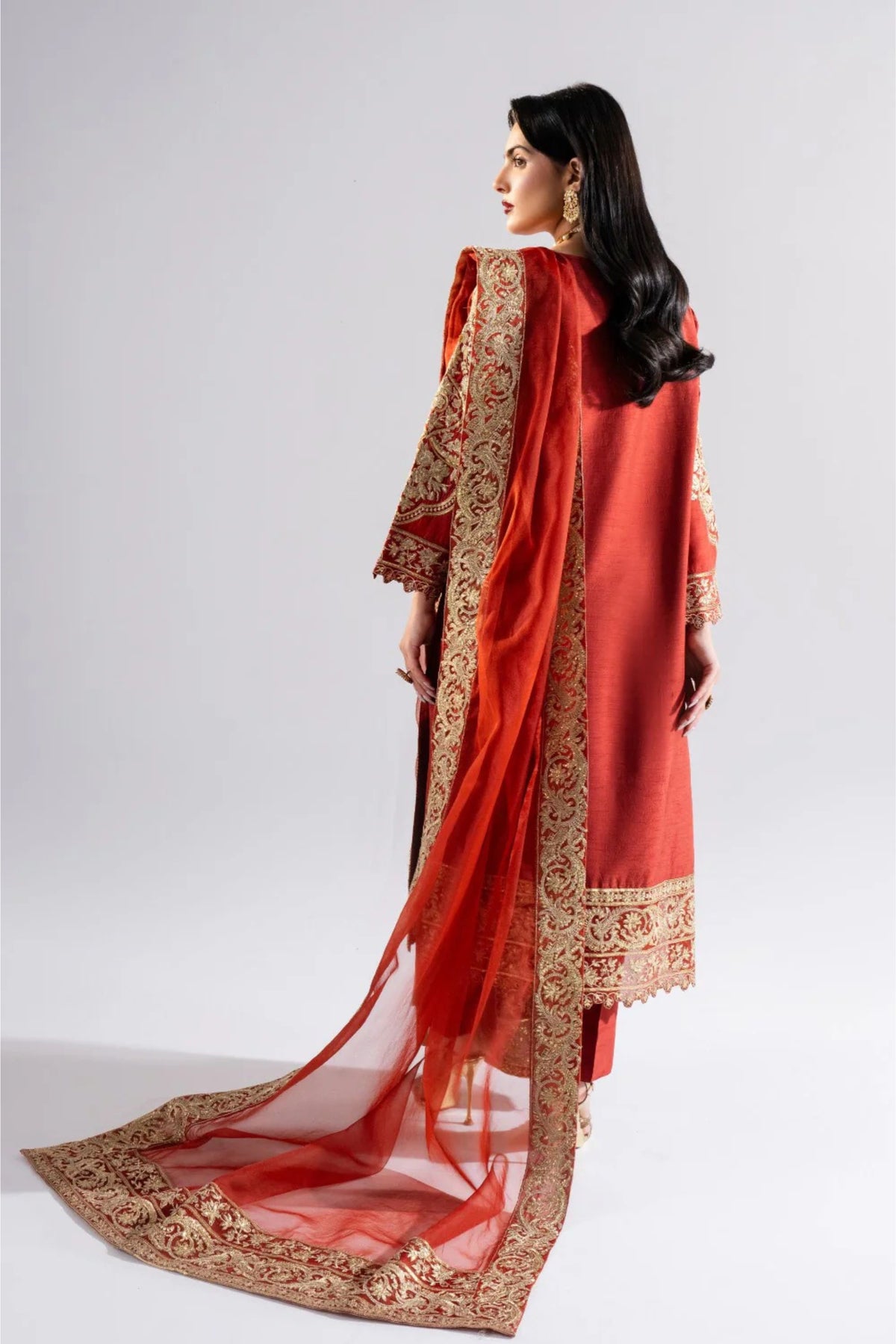 Wedding wear Pakistani outfits Online