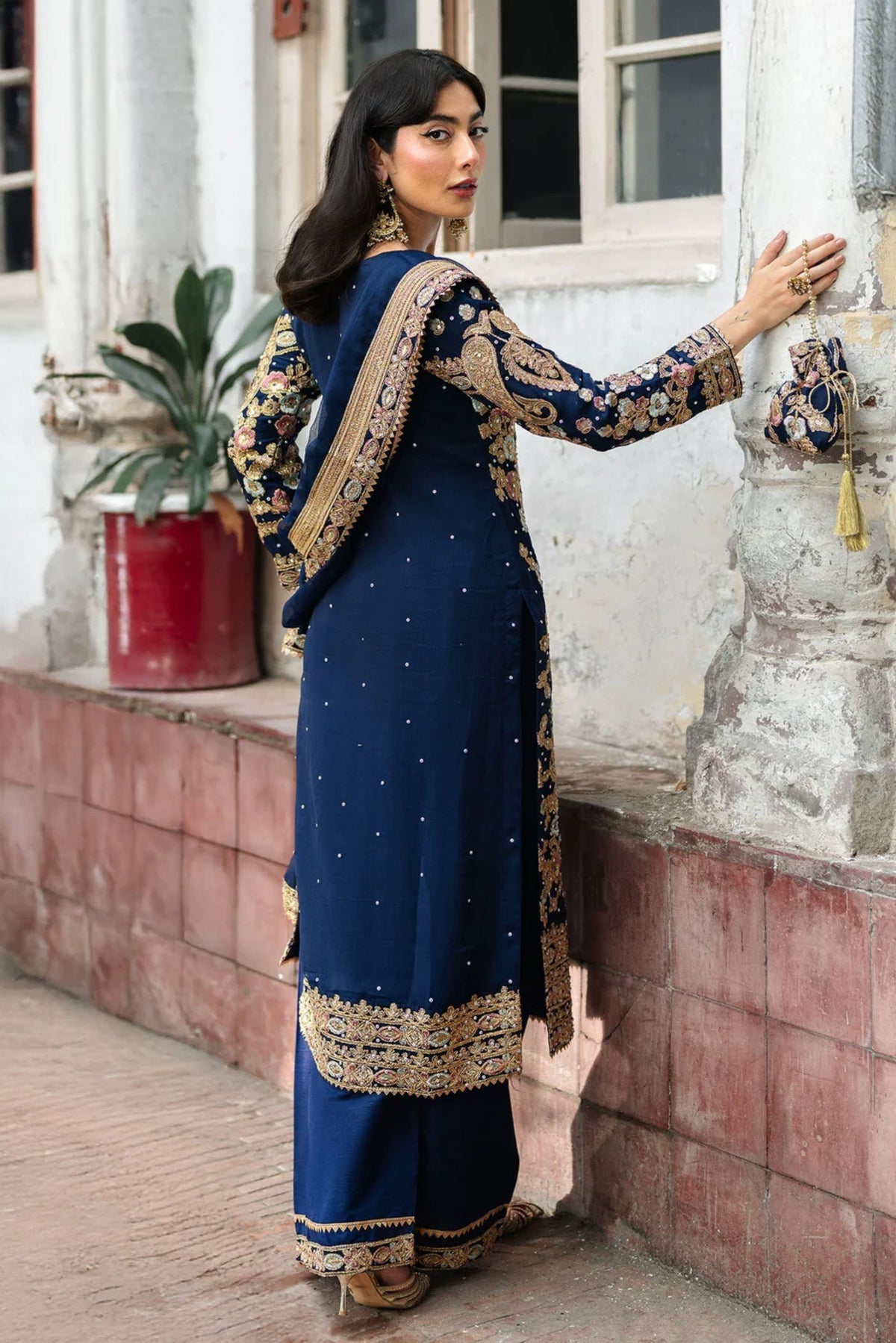 Pakistani Wedding Suits For Women