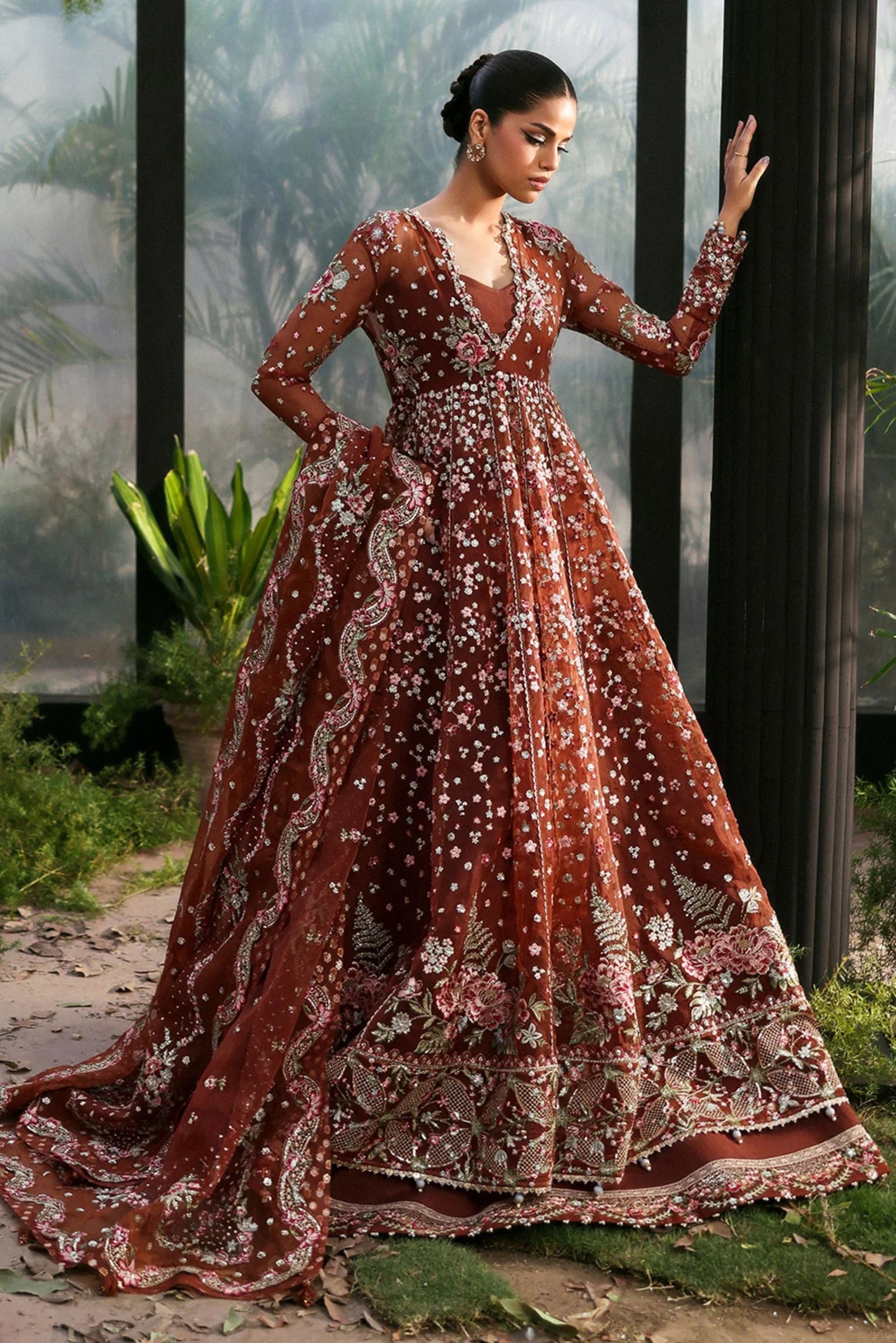Pakistani Formal Gown For Wedding