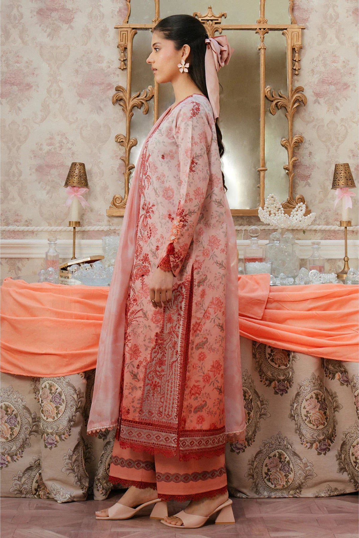 Pakistani Formal Suits For Get Together
