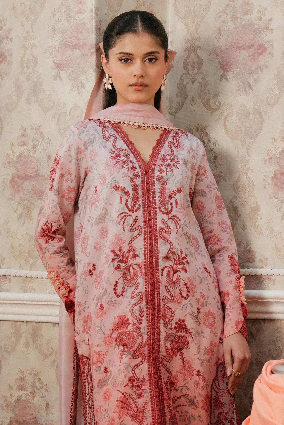 Pakistani Formal Suits For Get Together