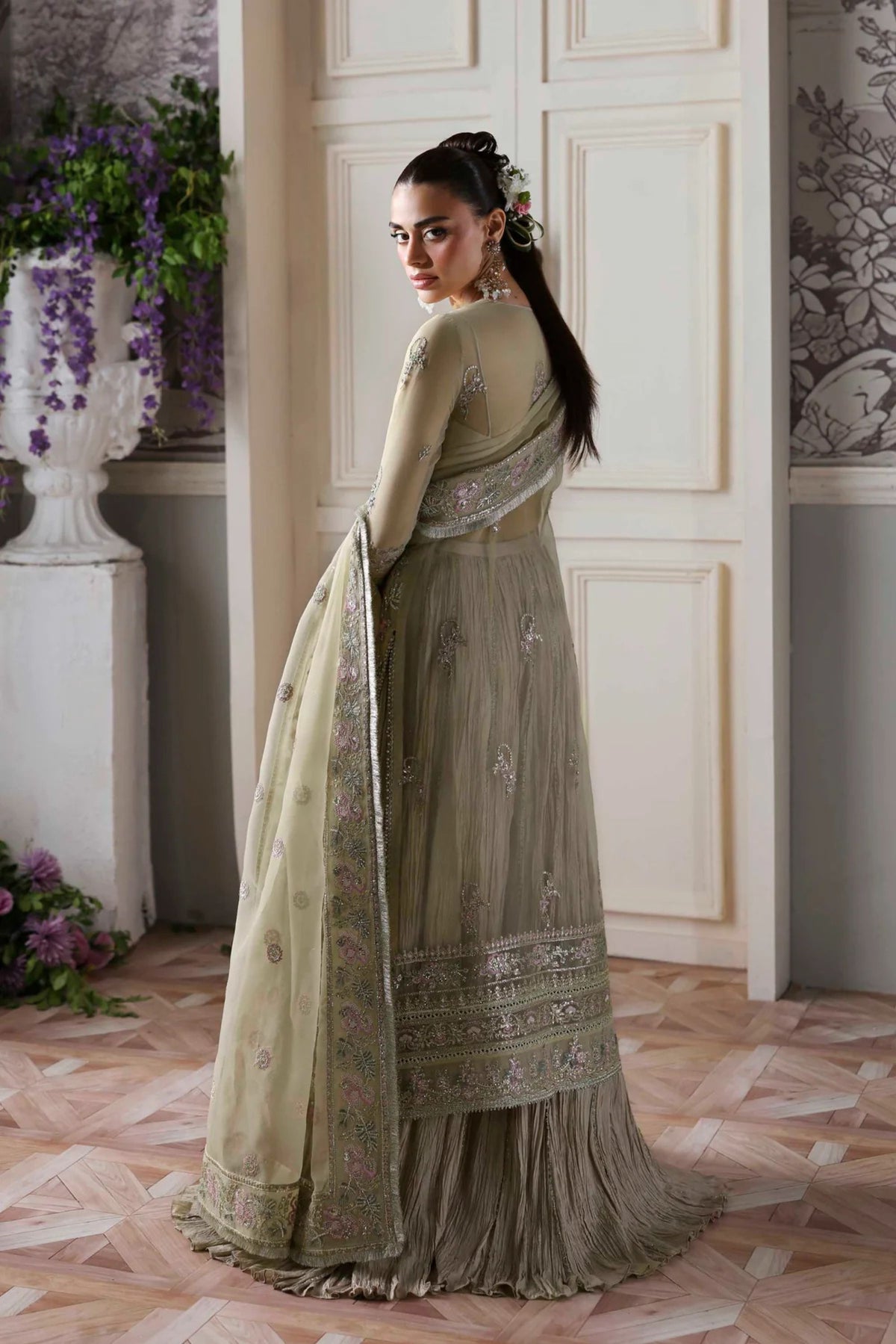 Guest Outfits To Attend Pakistani Wedding