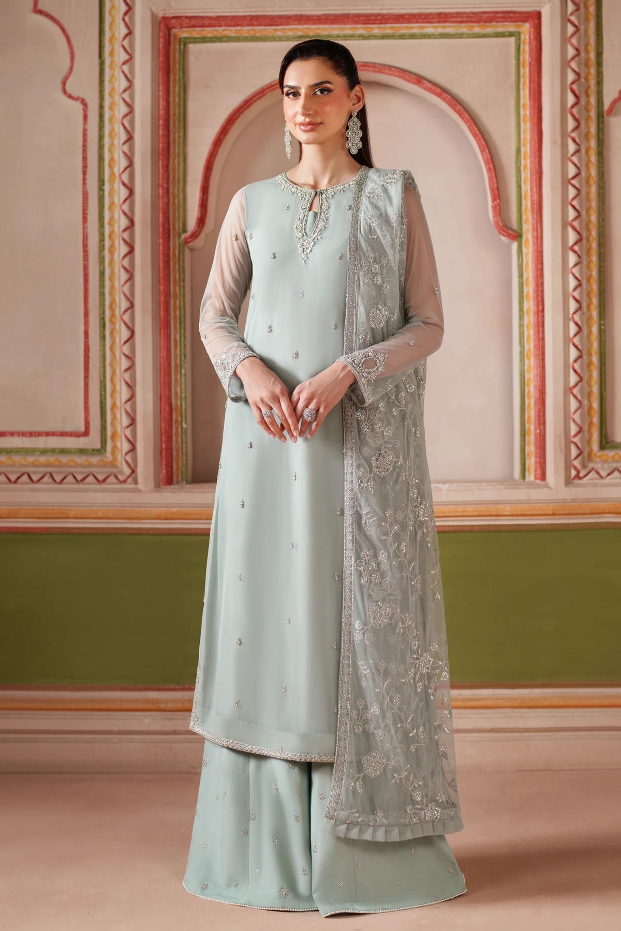 Guest Outfits To Attend Pakistani Wedding
