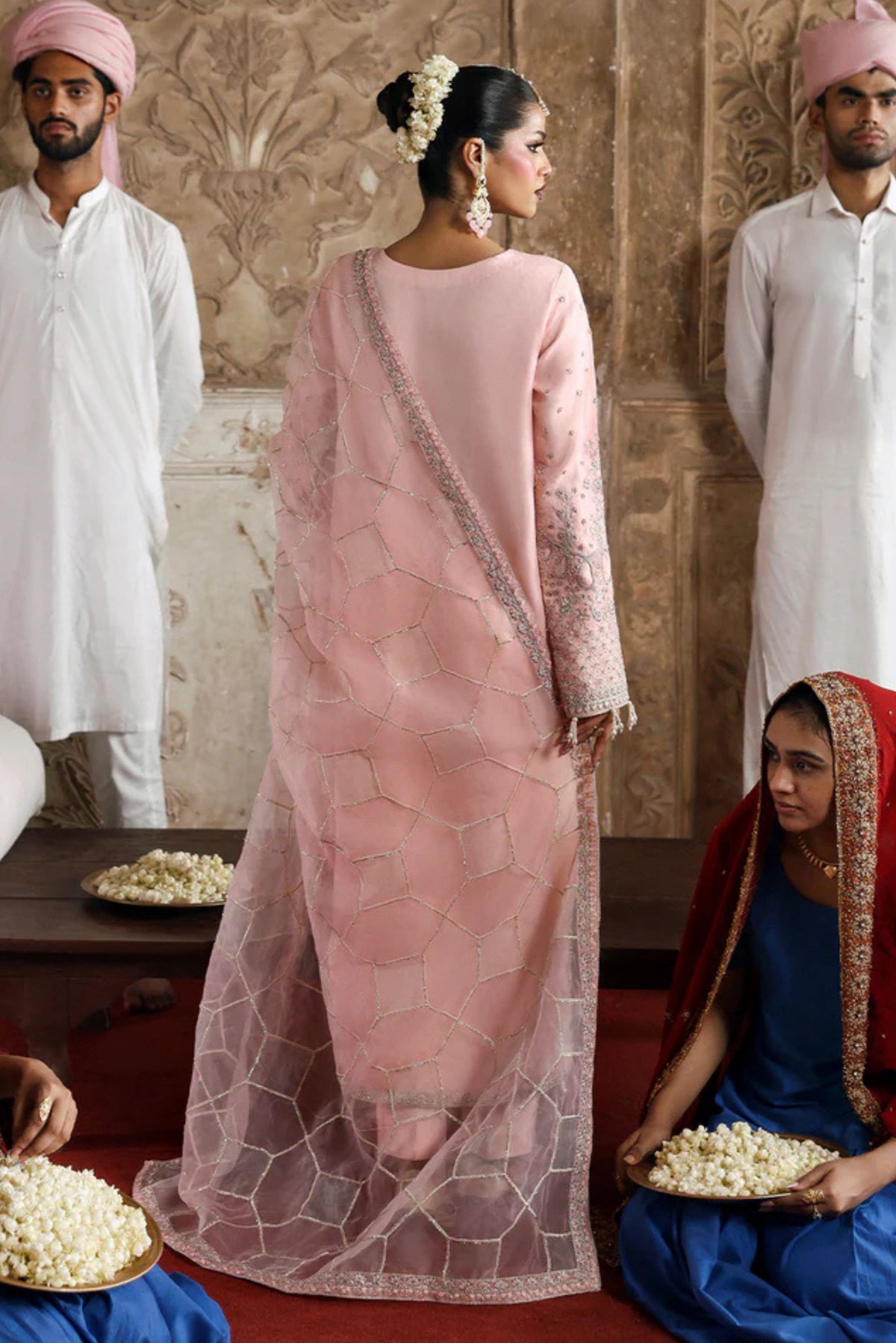 Pakistani Ladies Wedding Outfits In Australia