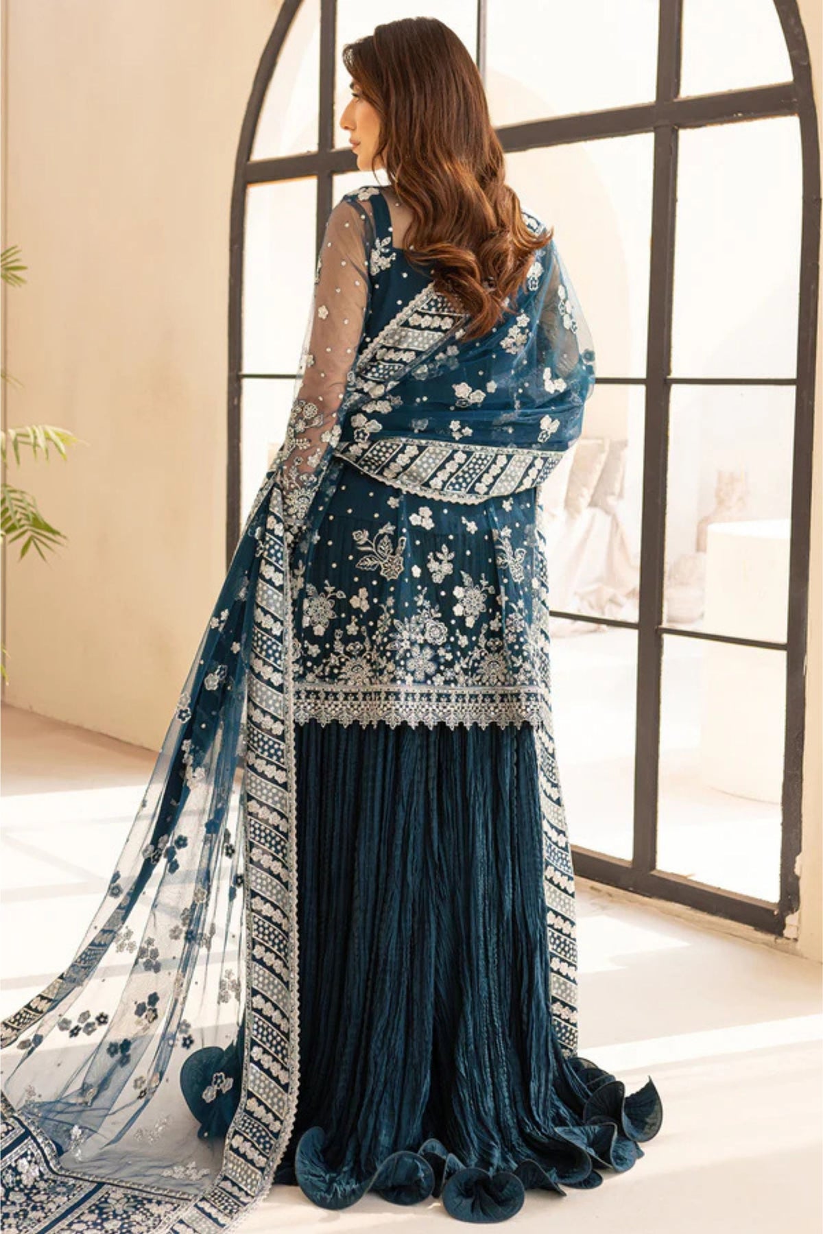 Luxury Party Outfits for Weddings