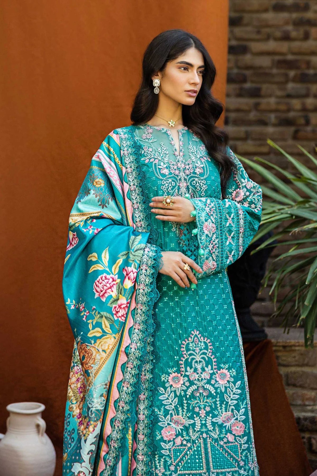 pakistani formal women outfits