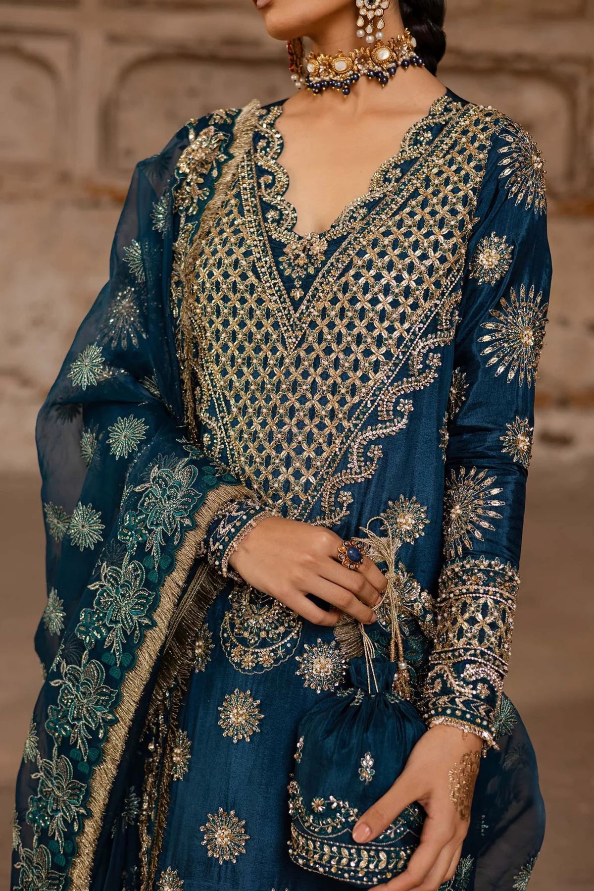 Pakistani Wedding Clothes For Females