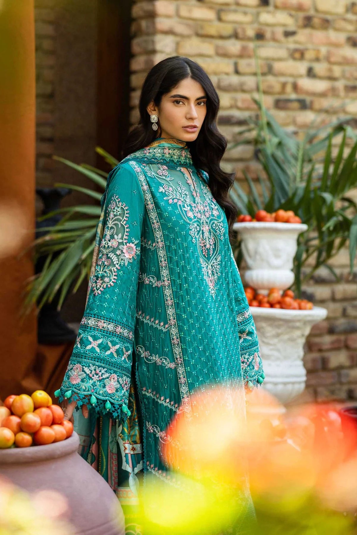 pakistani formal women outfits