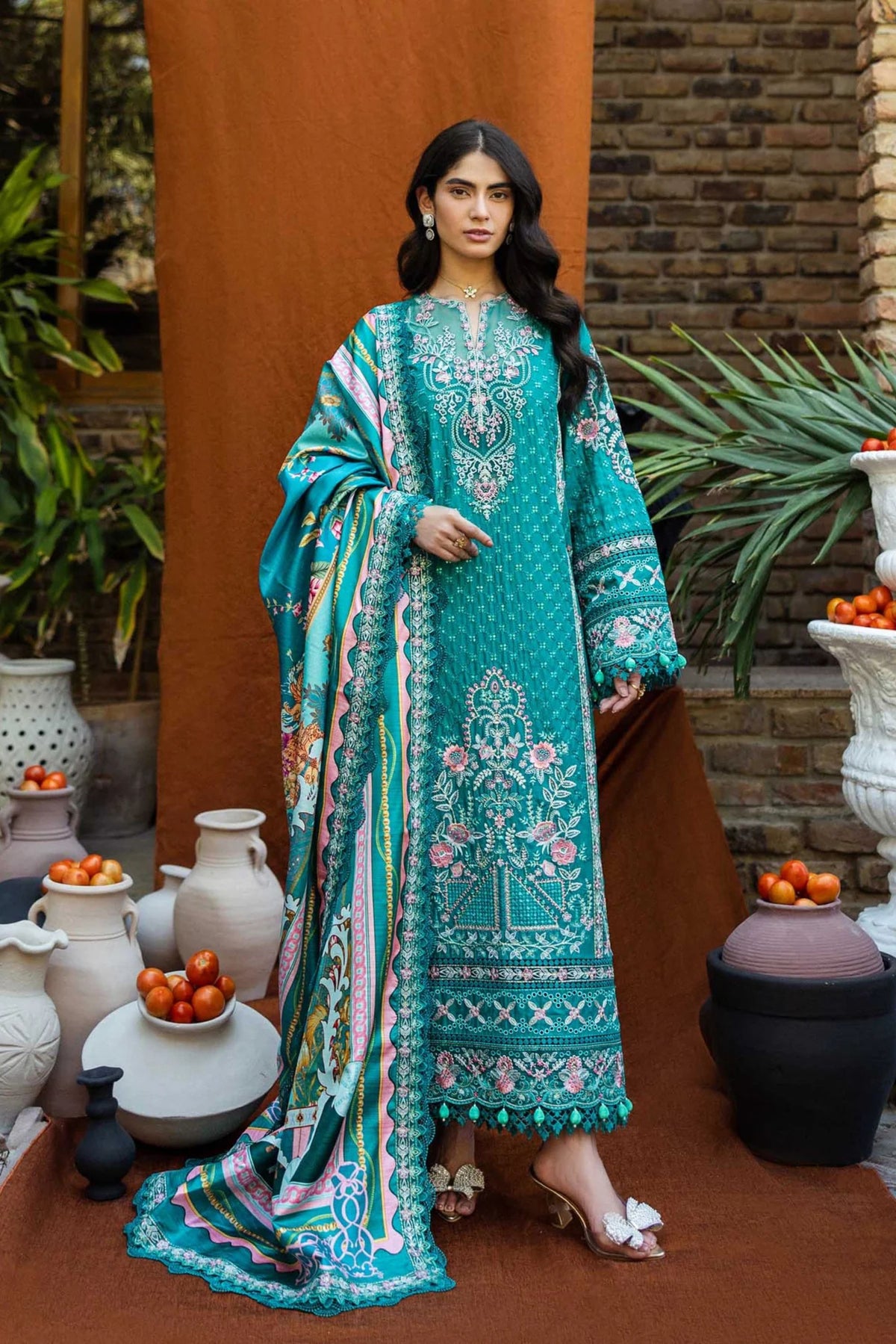 pakistani formal women outfits