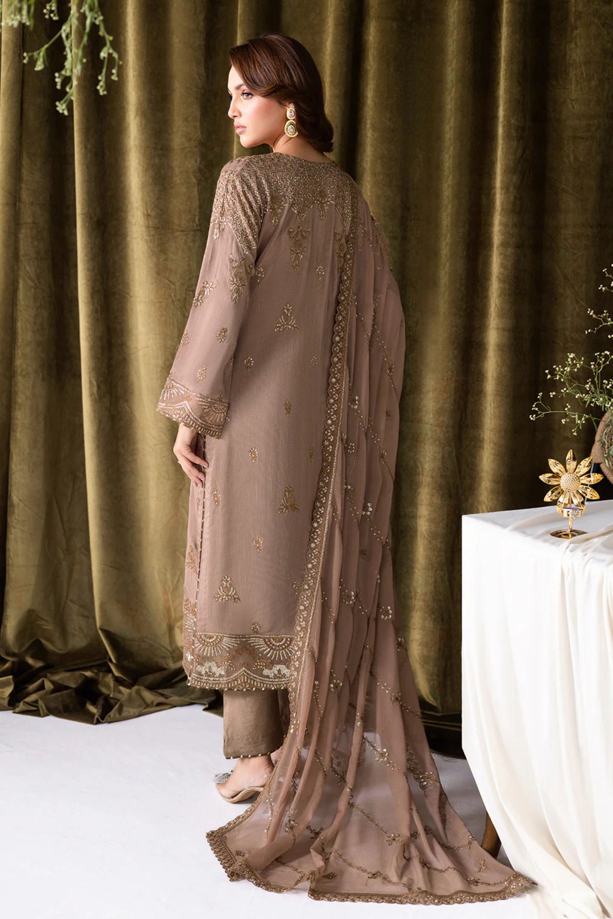 Pakistani Formal Dress For Wedding