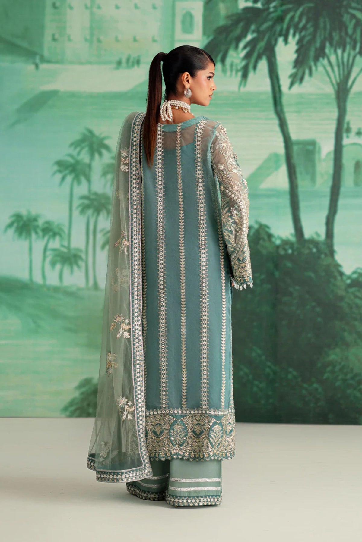 Pakistani Wedding Suits For Women