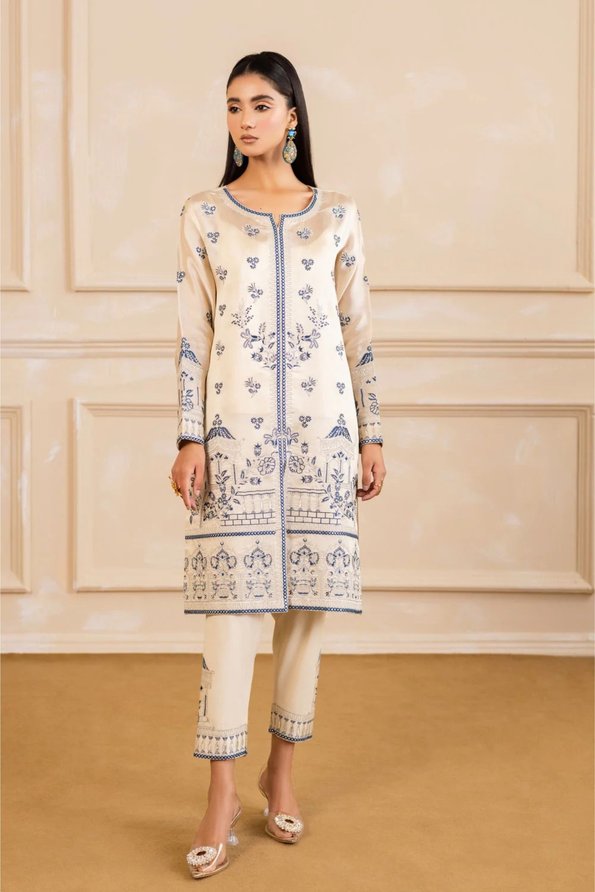 Party wear Pakistani outfits Online