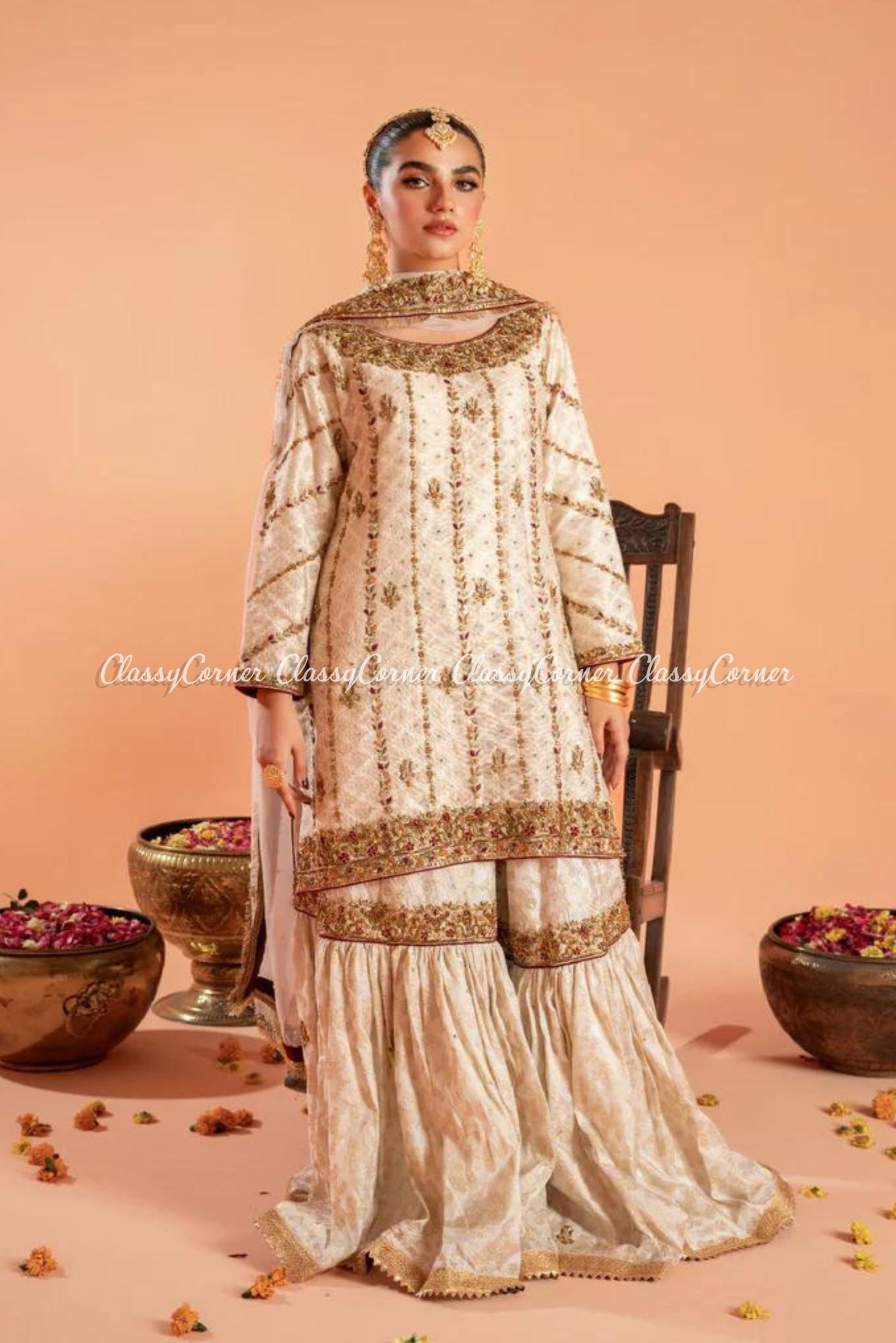 Traditional Pakistani Wedding Attire 