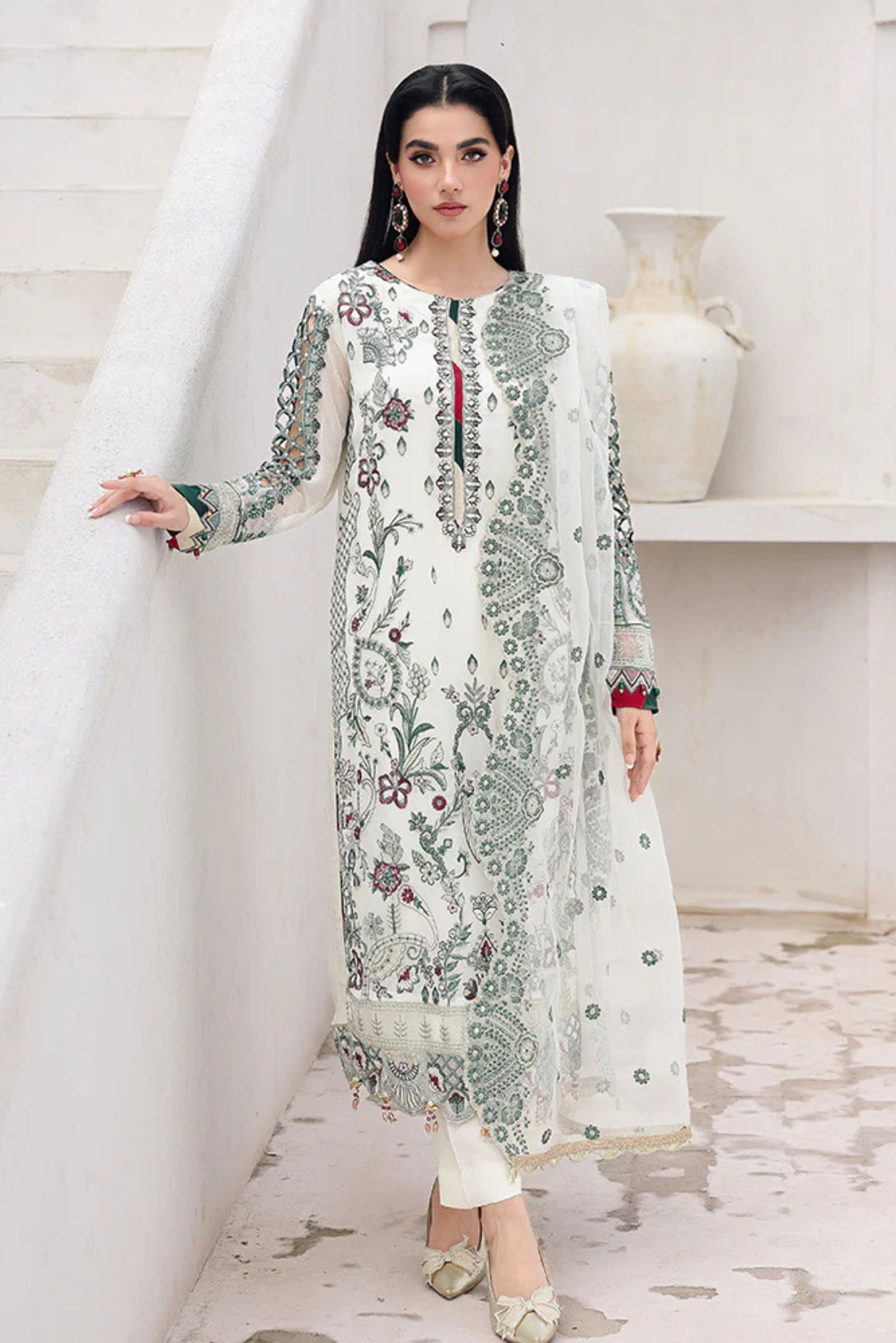 Pakistani Formal Salwar Suit For Ladies