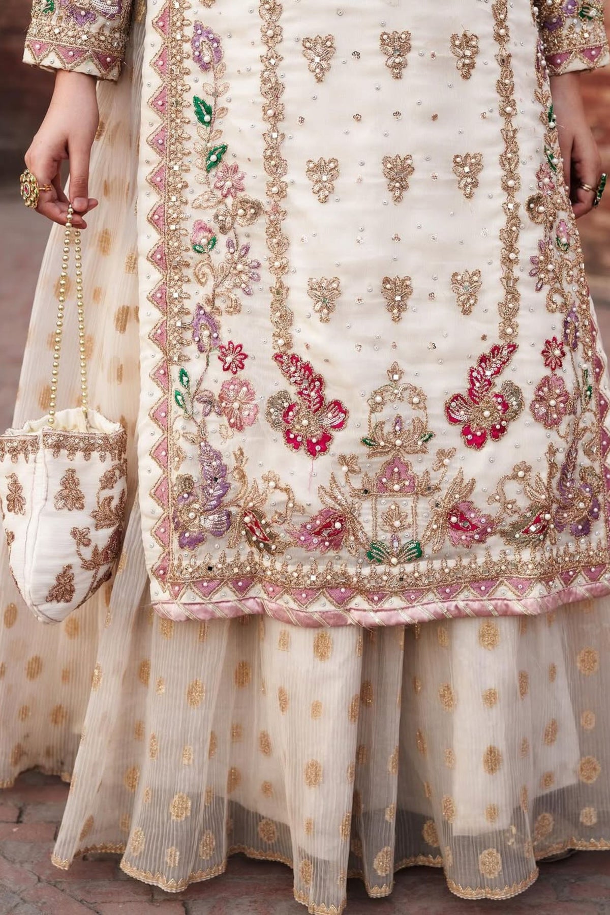 Pakistani Wedding Party Wear Outfit 