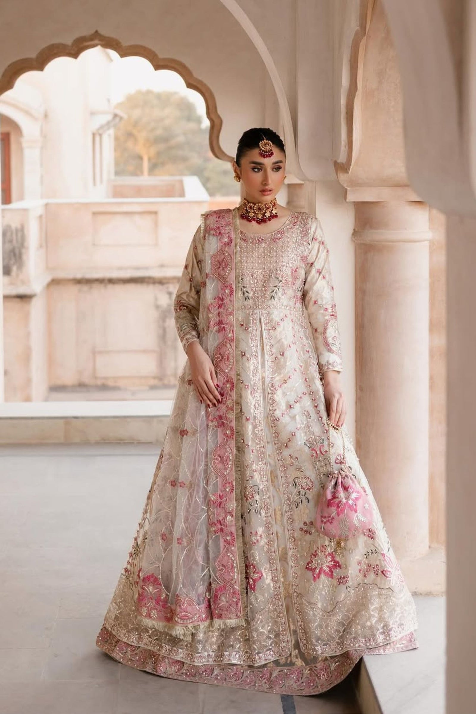 Pakistani Gowns To Attend Wedding 