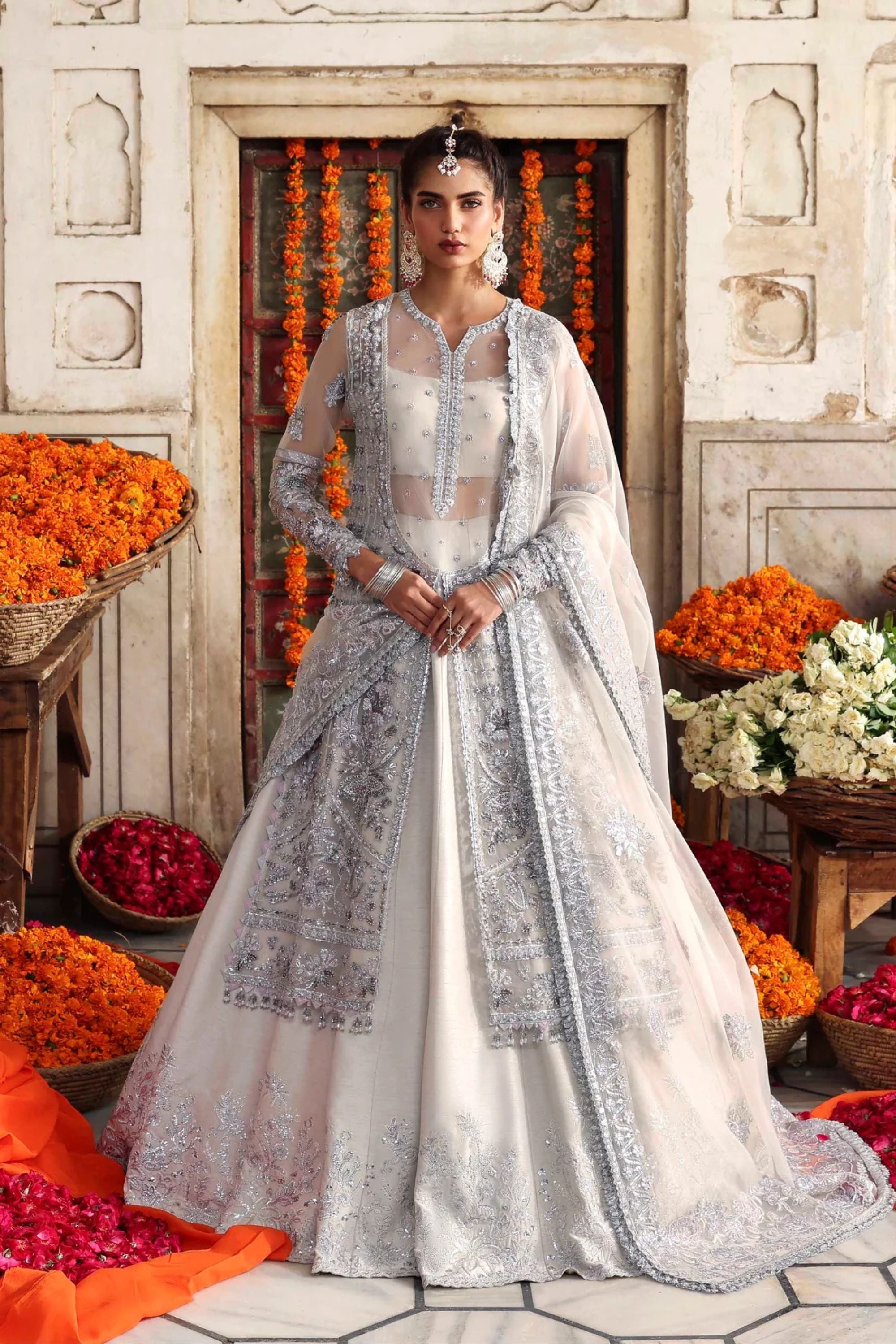 Elegant & Trendy Styles Bridal Shower Dresses Online
