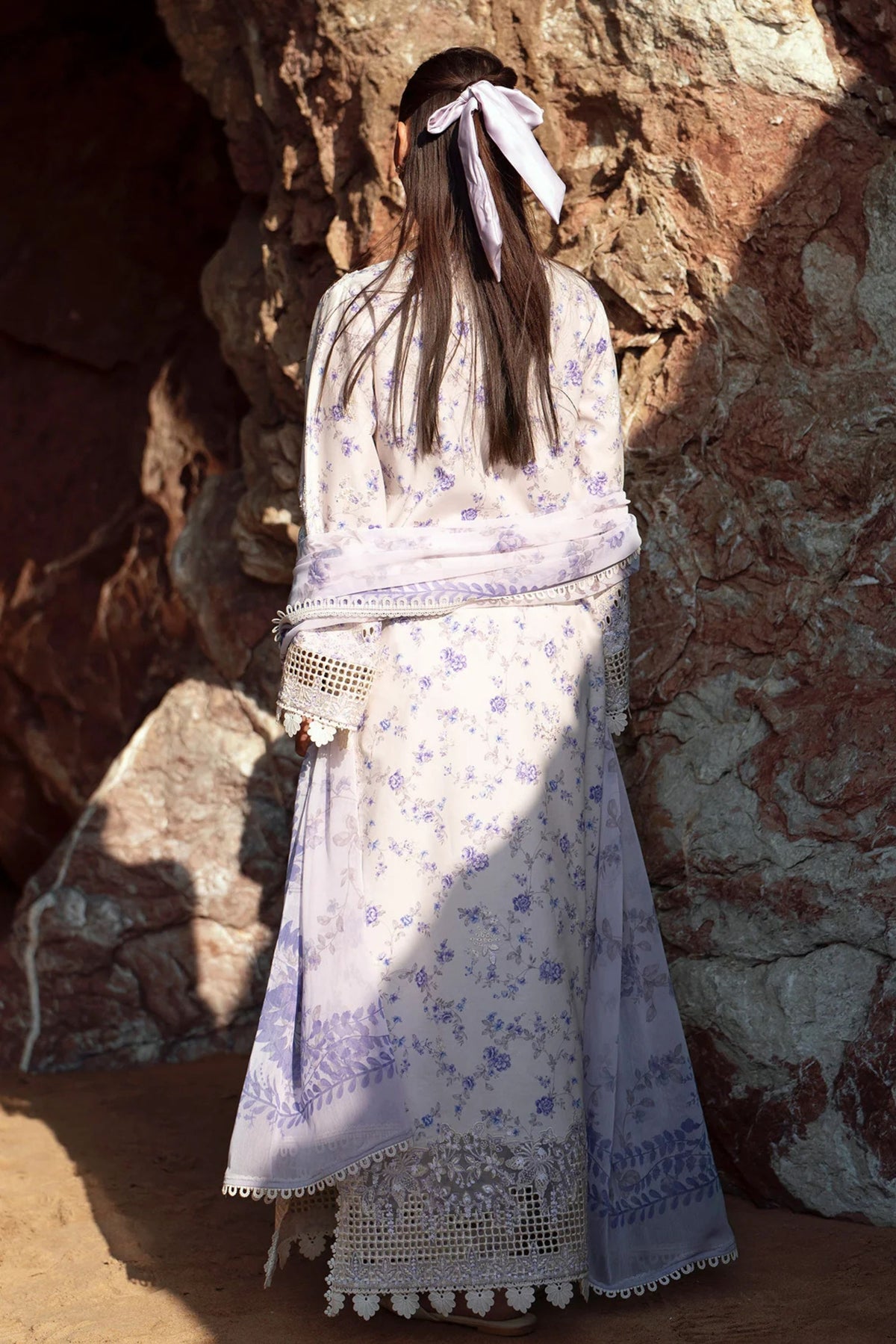  Pakistani Lawn Suits Online Sydney