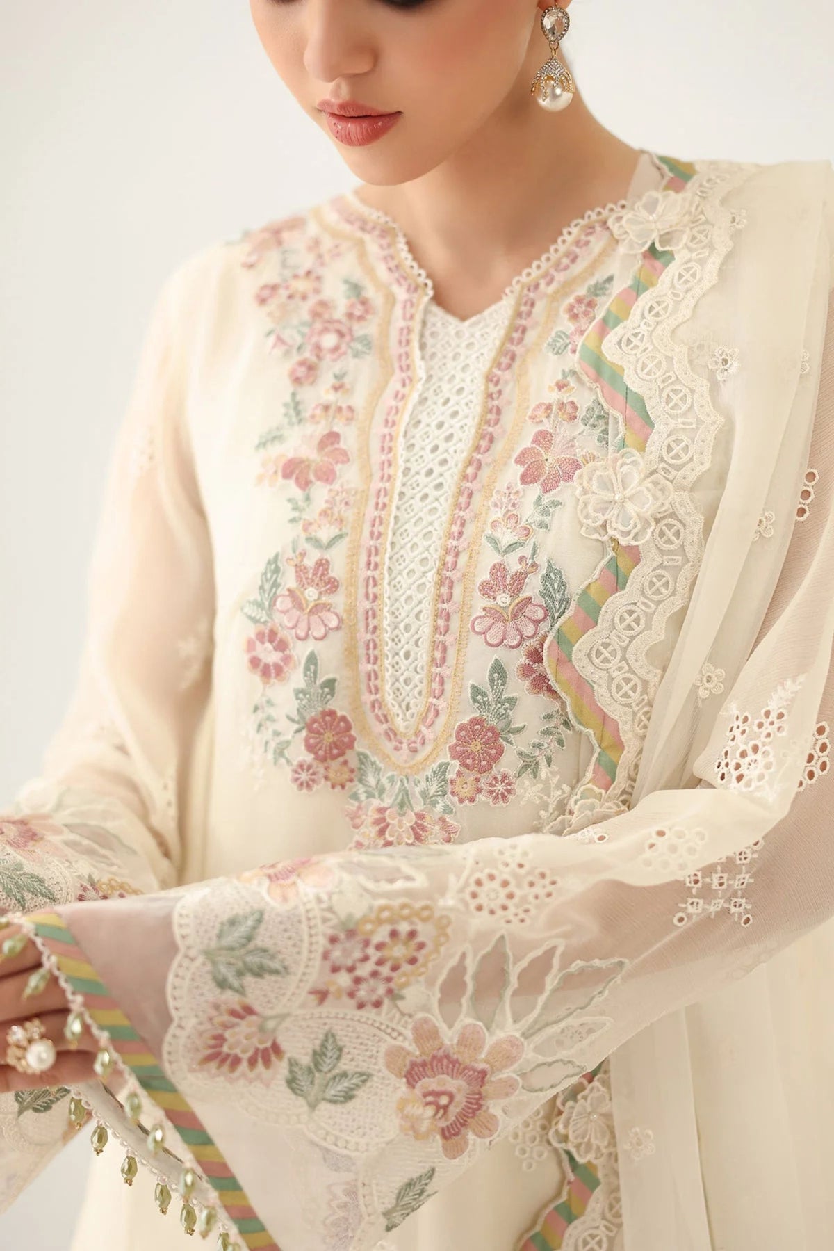 Guest Outfits To Attend Pakistani Wedding