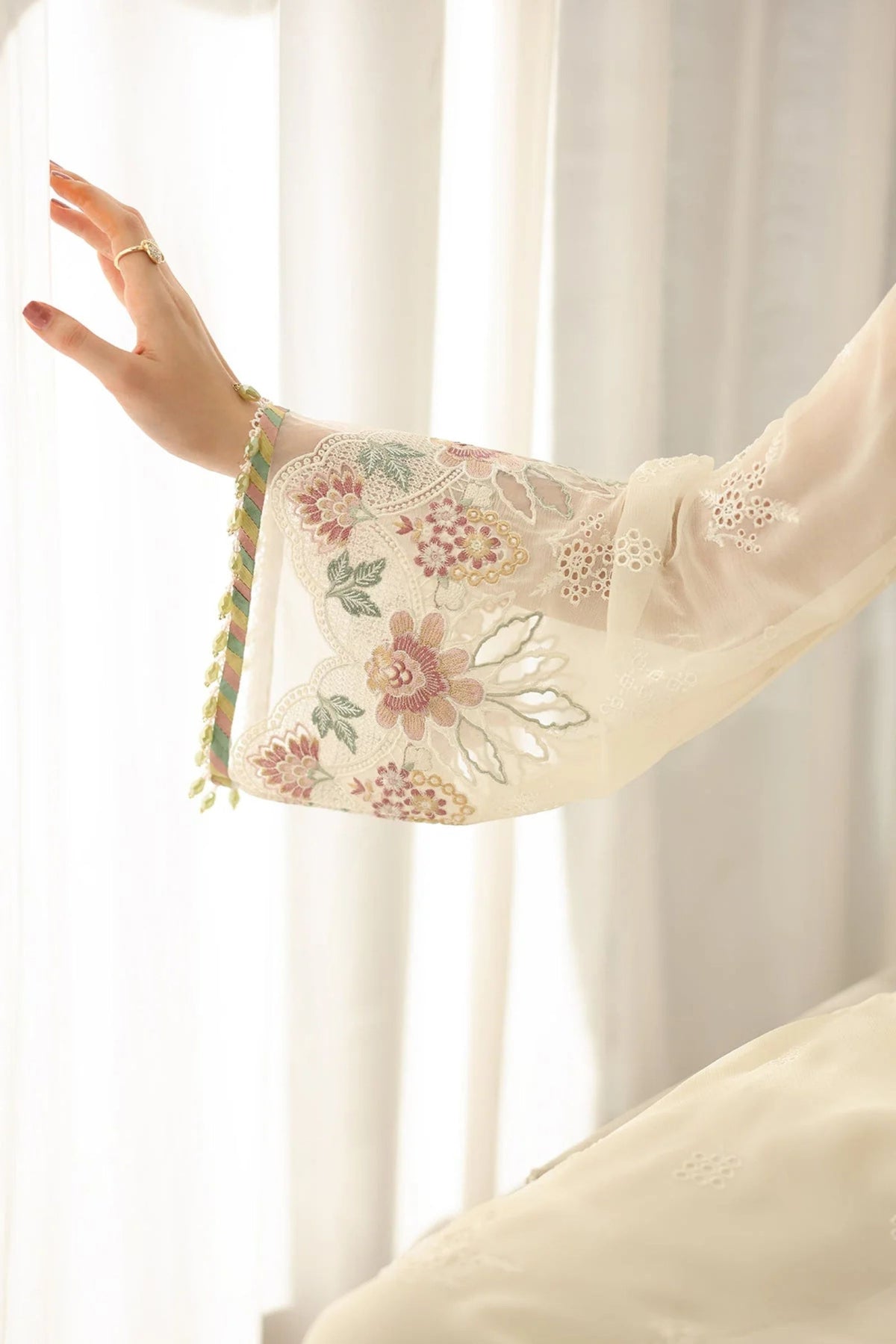 Guest Outfits To Attend Pakistani Wedding