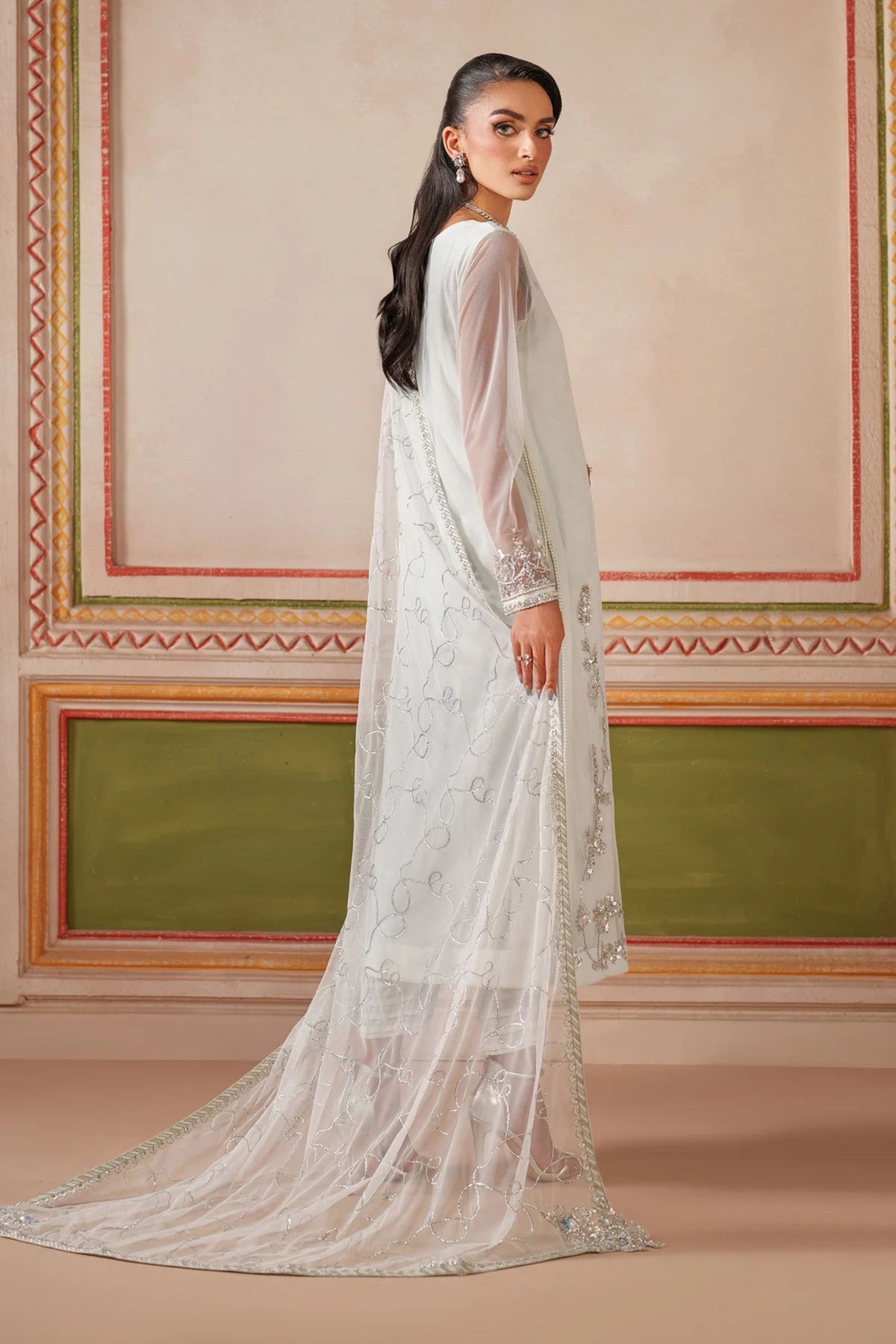 Pakistani Wedding Ensembles For Females  