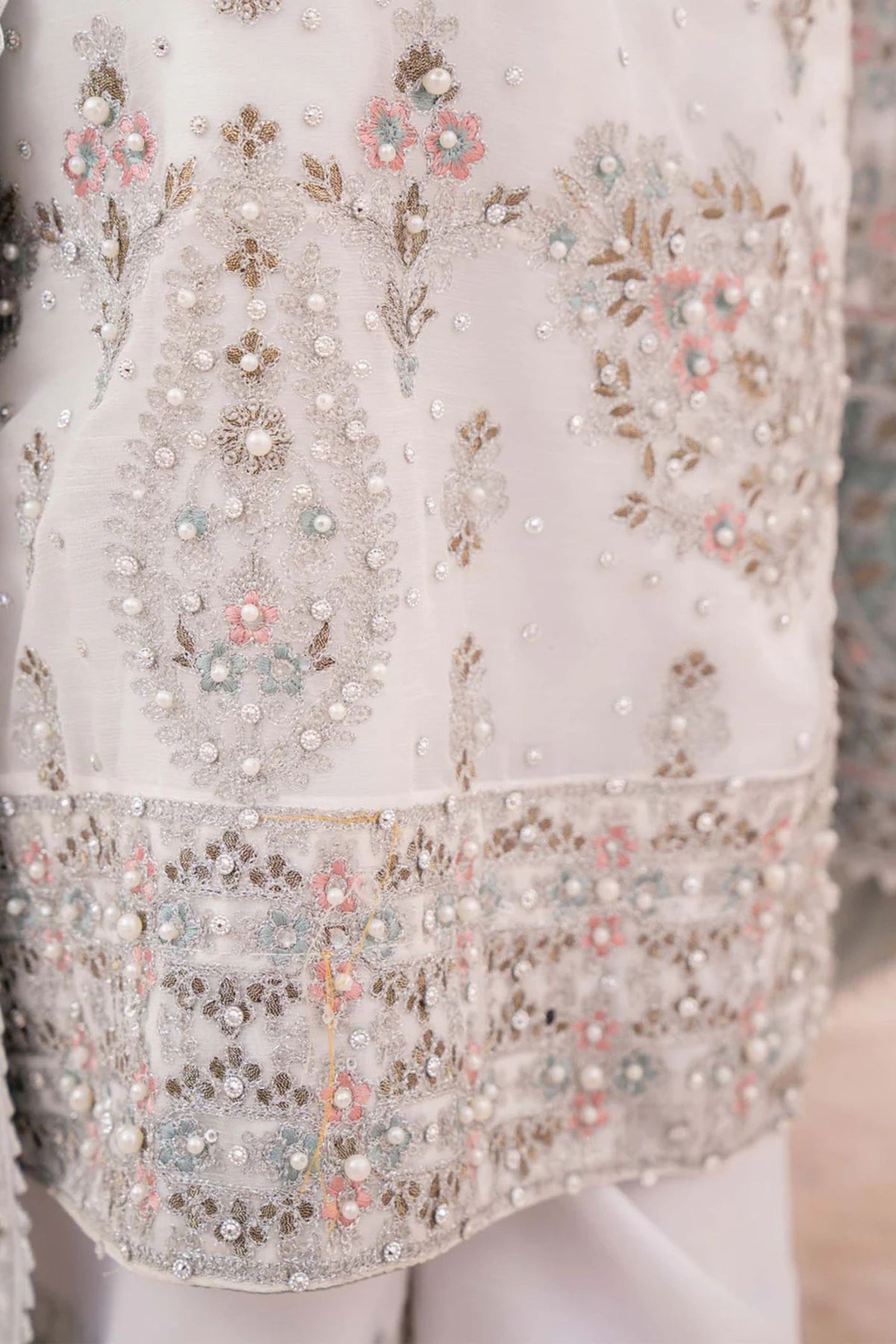 Formal Suits For Pakistani Wedding Function
