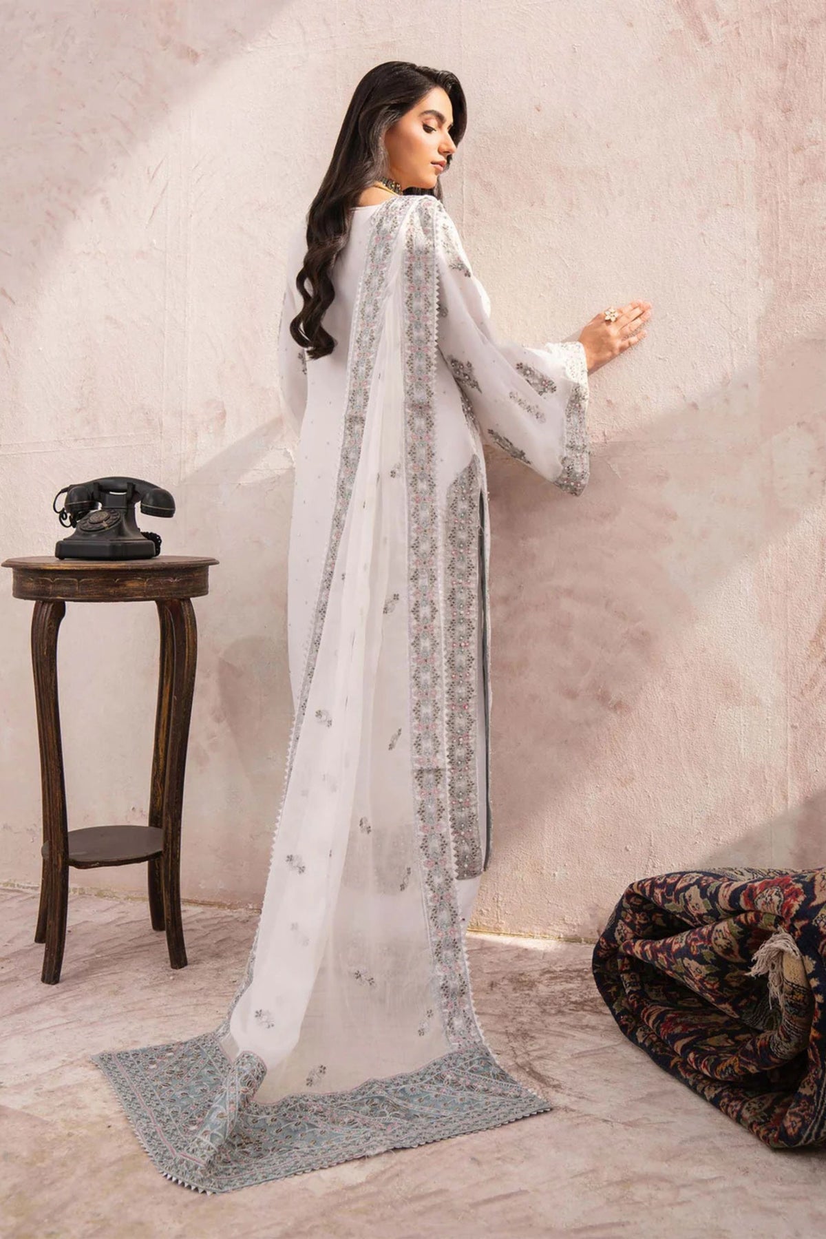 Formal Suits For Pakistani Wedding Function
