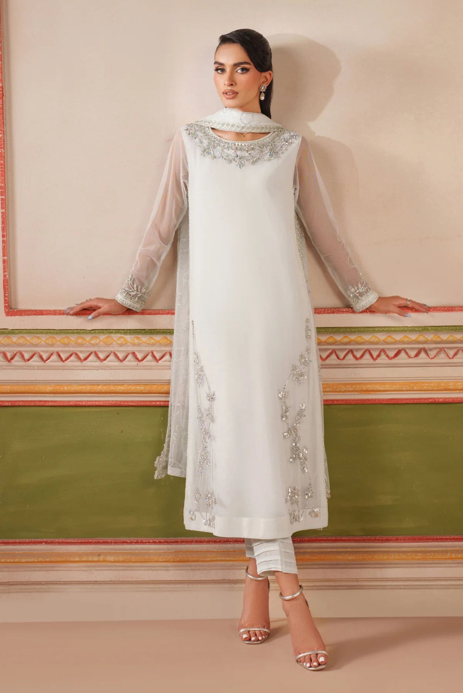 Pakistani Wedding Ensembles For Females  