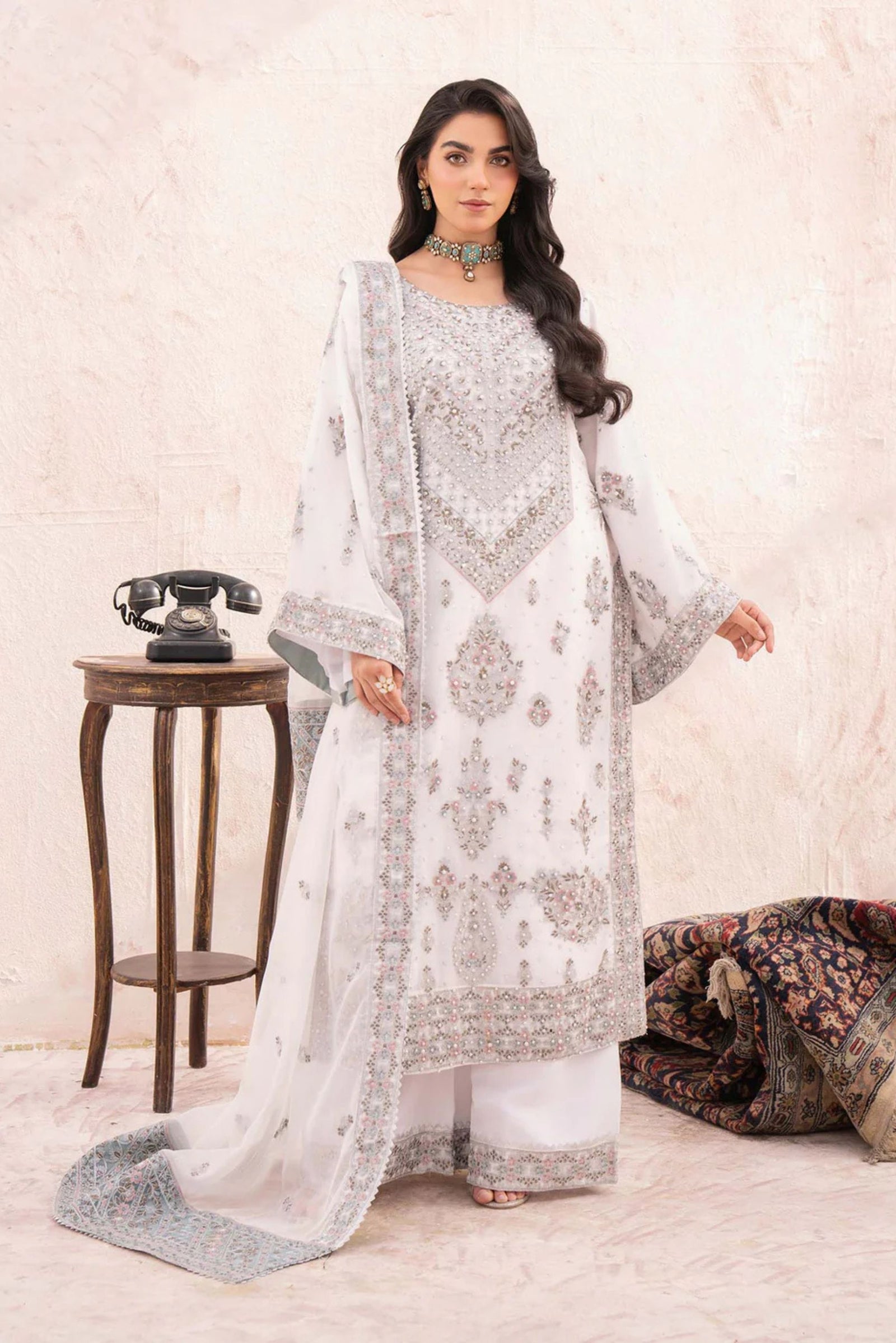 Formal Suits For Pakistani Wedding Function
