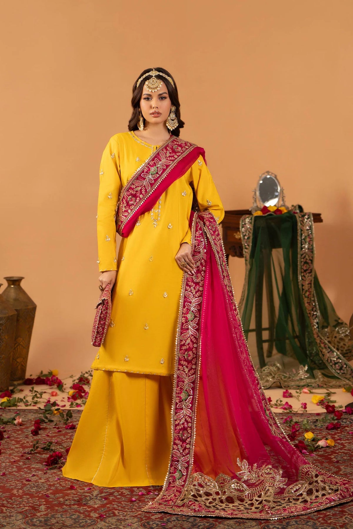 Mehndi Wear Salwar Kameez